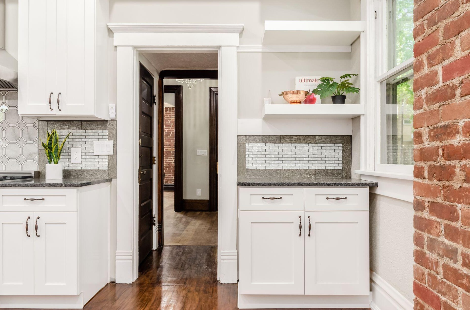 42 Governors Pl, Columbus OH  43203-1911 exterior