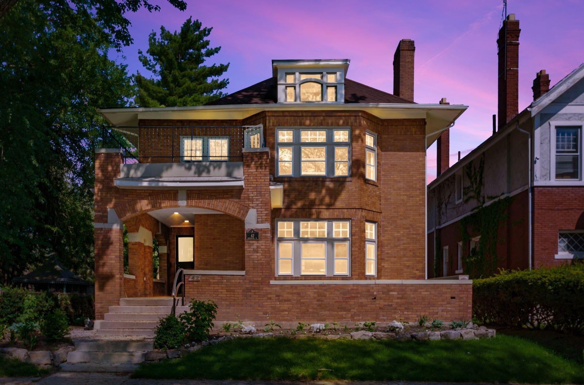 42 Governors Pl, Columbus OH  43203-1911 exterior