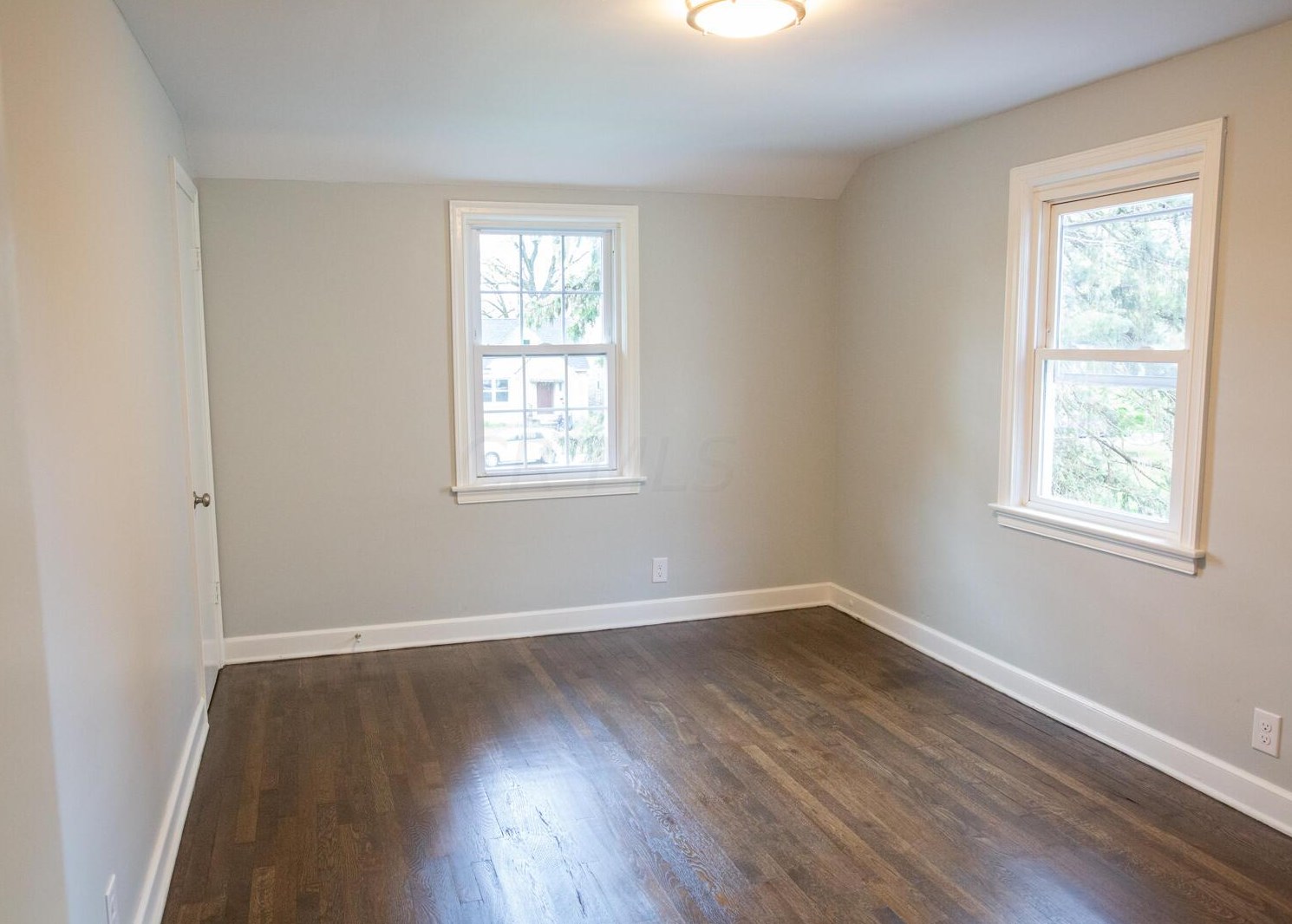 1708 Bide A Wee Park Ave, Columbus OH 43205-3039 exterior