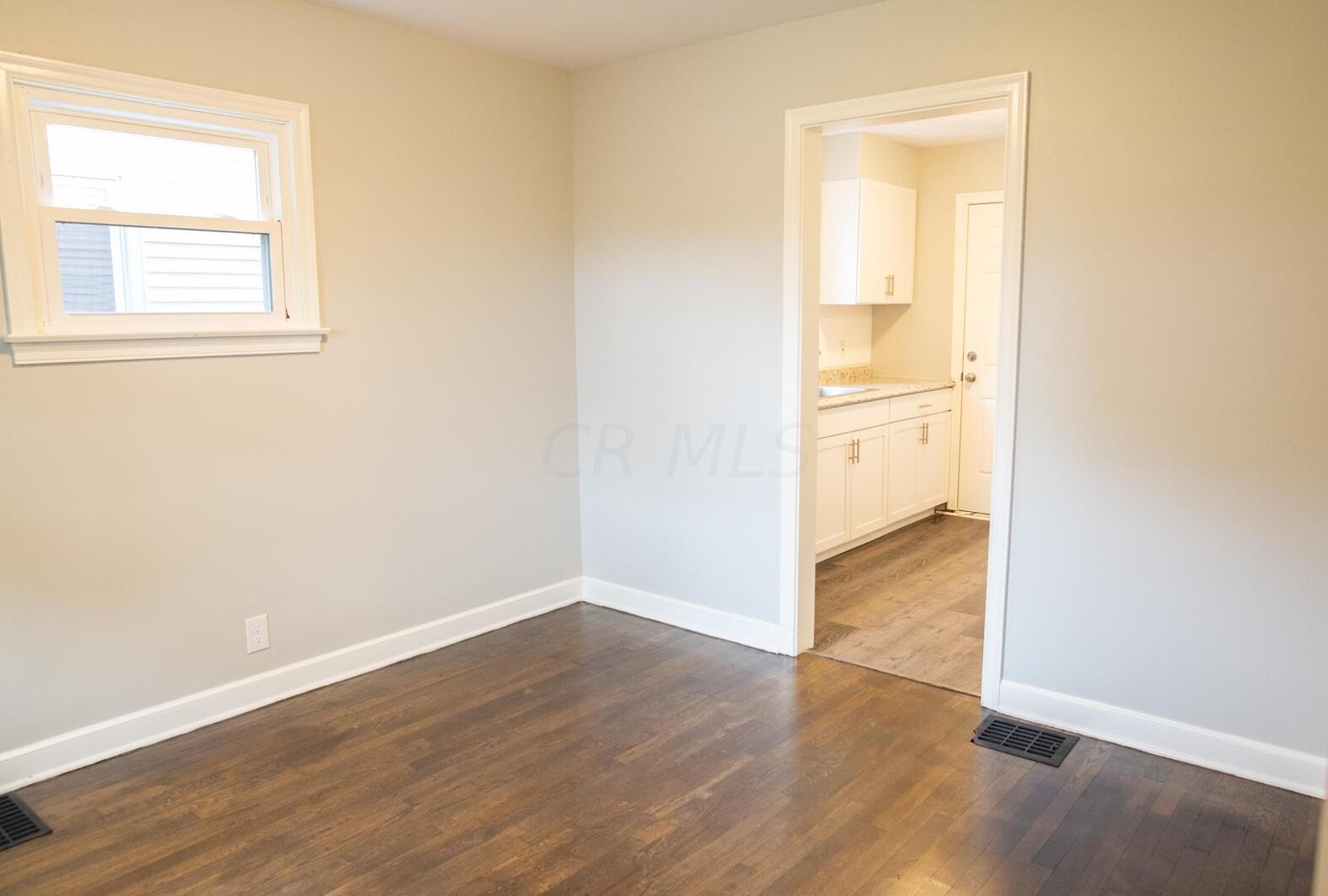 1708 Bide A Wee Park Ave, Columbus OH 43205-3039 exterior