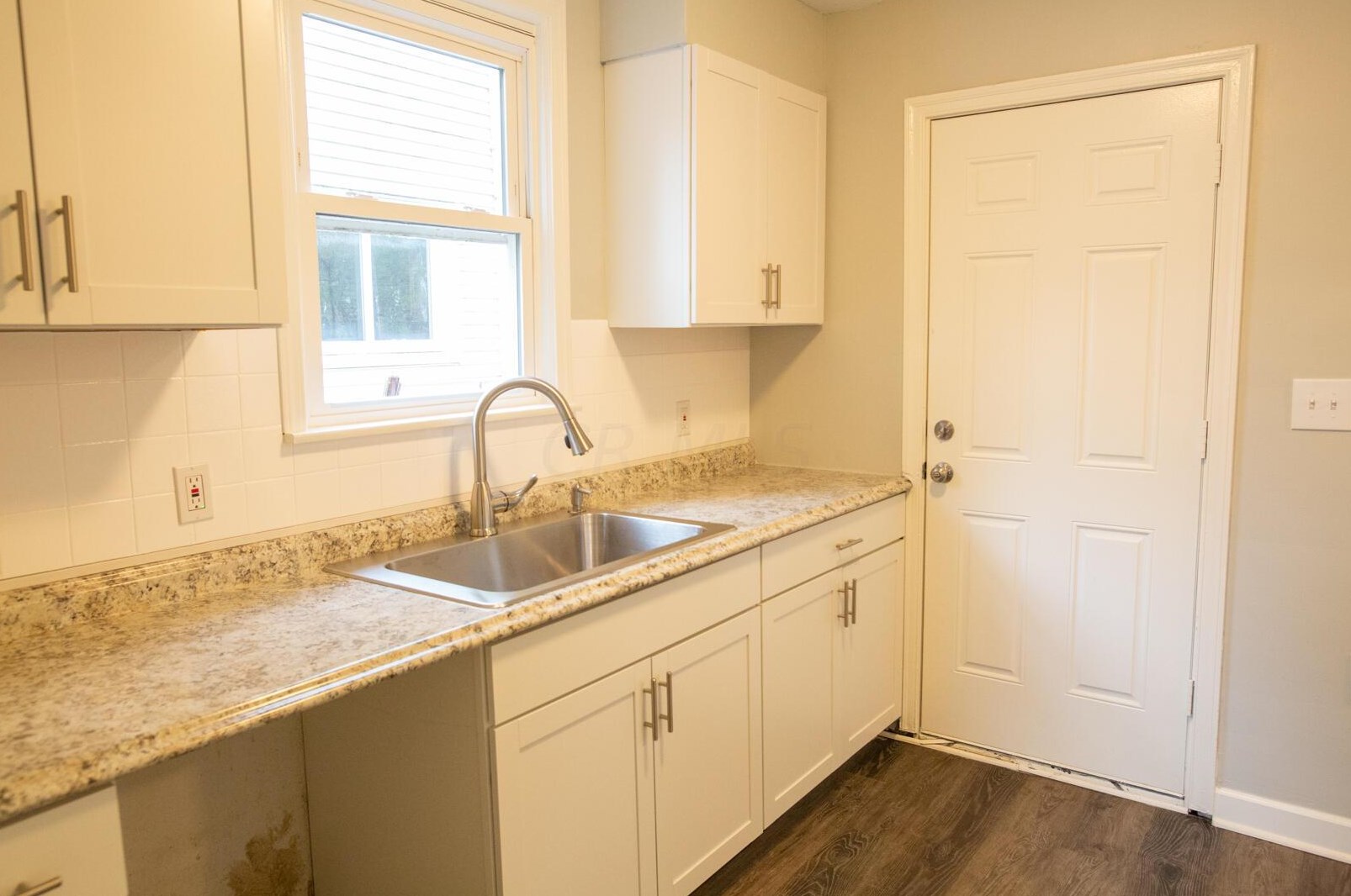 1708 Bide A Wee Park Ave, Columbus OH 43205-3039 exterior