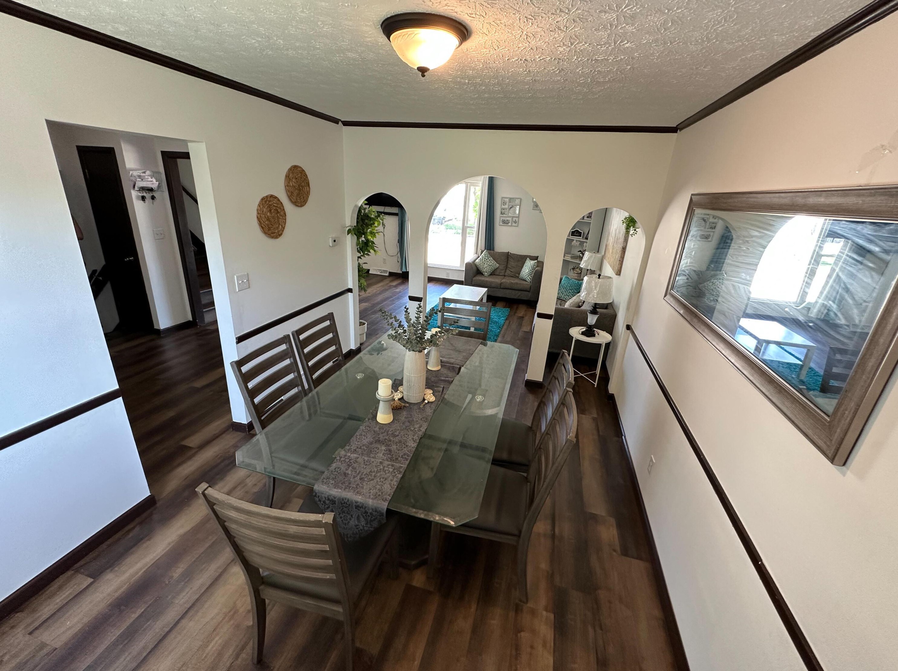 1795 Dorsetshire Rd, Columbus OH  43229-2166 exterior