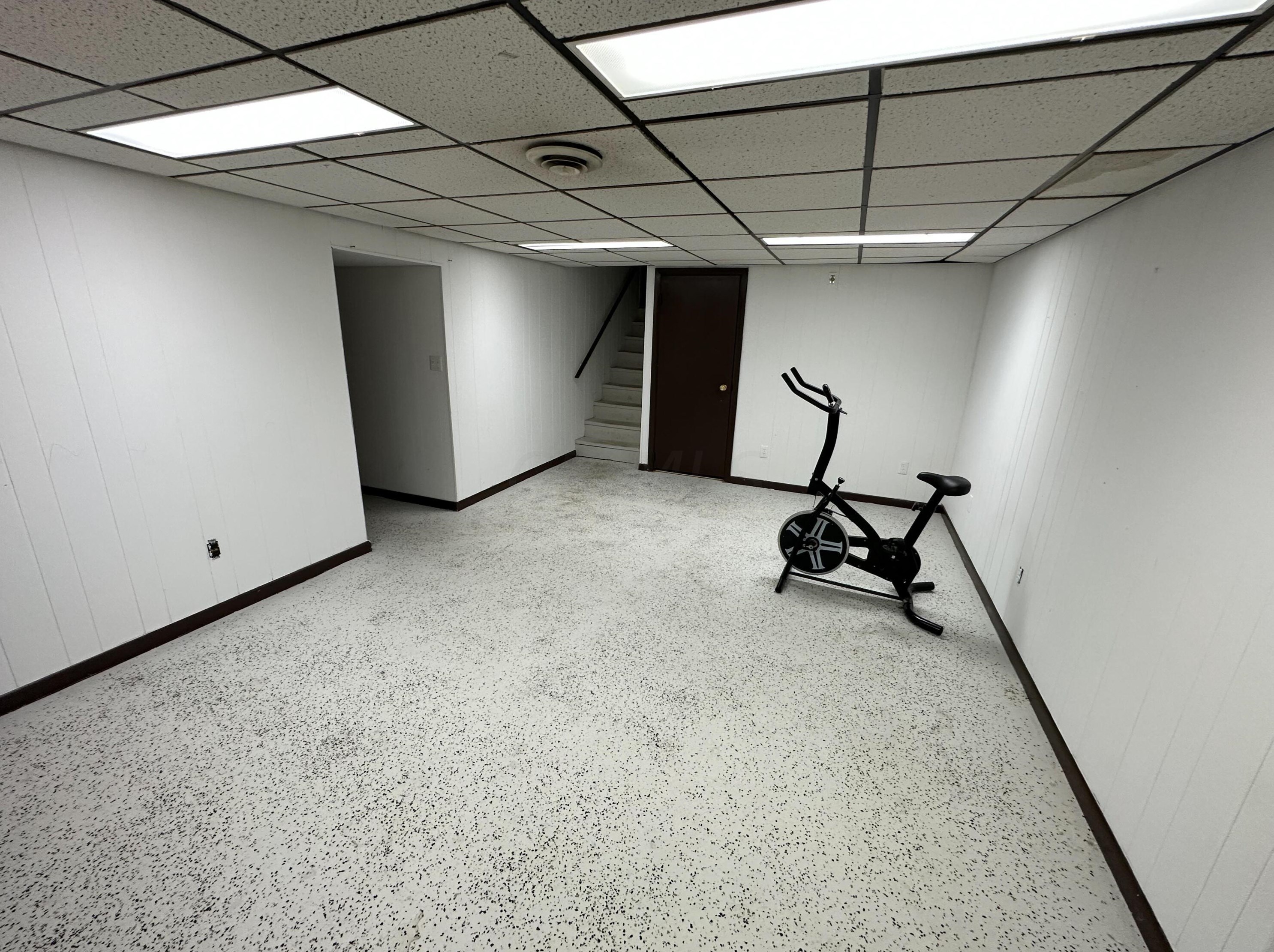 1795 Dorsetshire Rd, Columbus OH  43229-2166 exterior