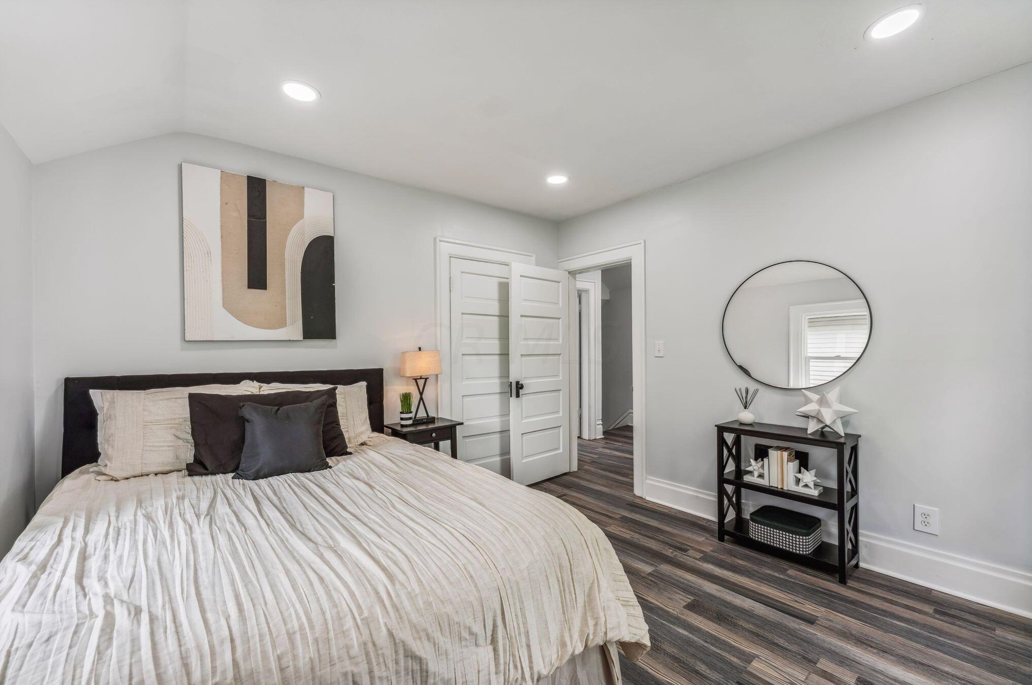 734 Kelton Ave, Columbus OH  43205-2908 exterior