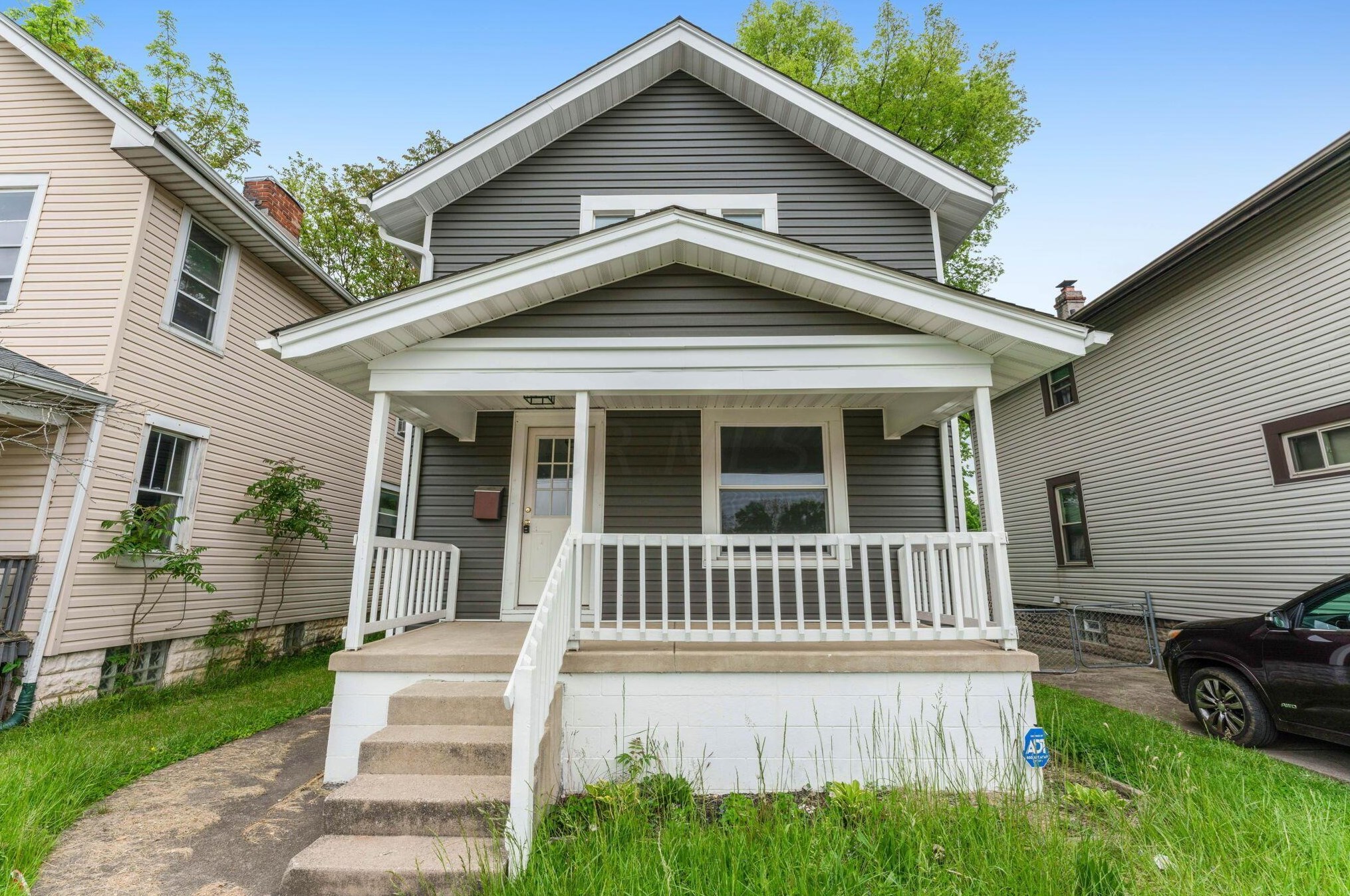 734 Kelton Ave, Columbus OH  43205-2908 exterior