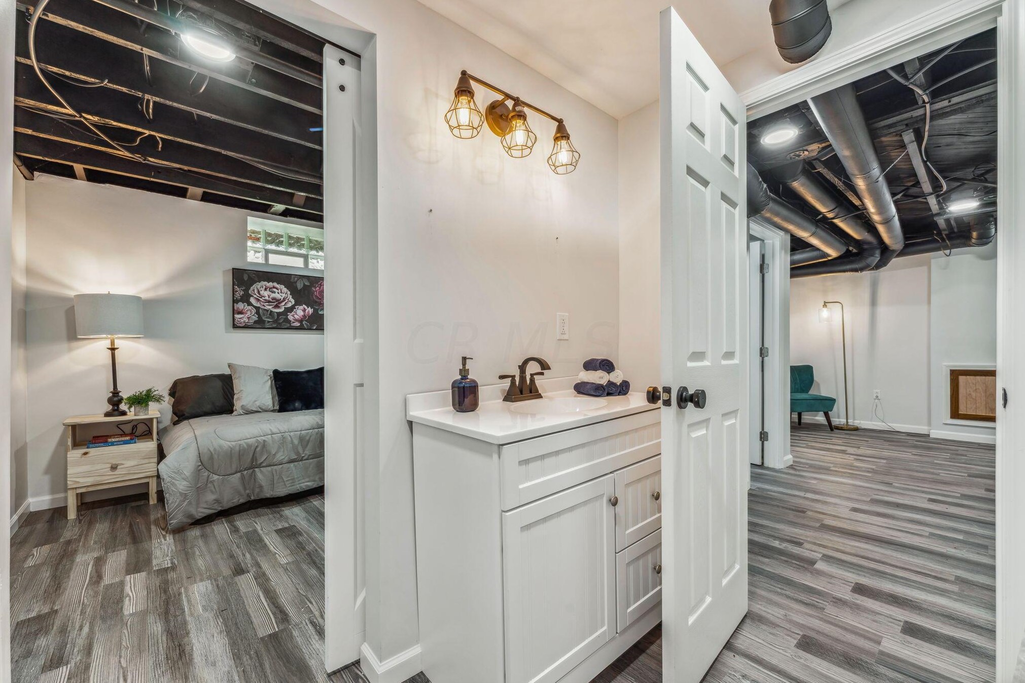 734 Kelton Ave, Columbus OH  43205-2908 exterior