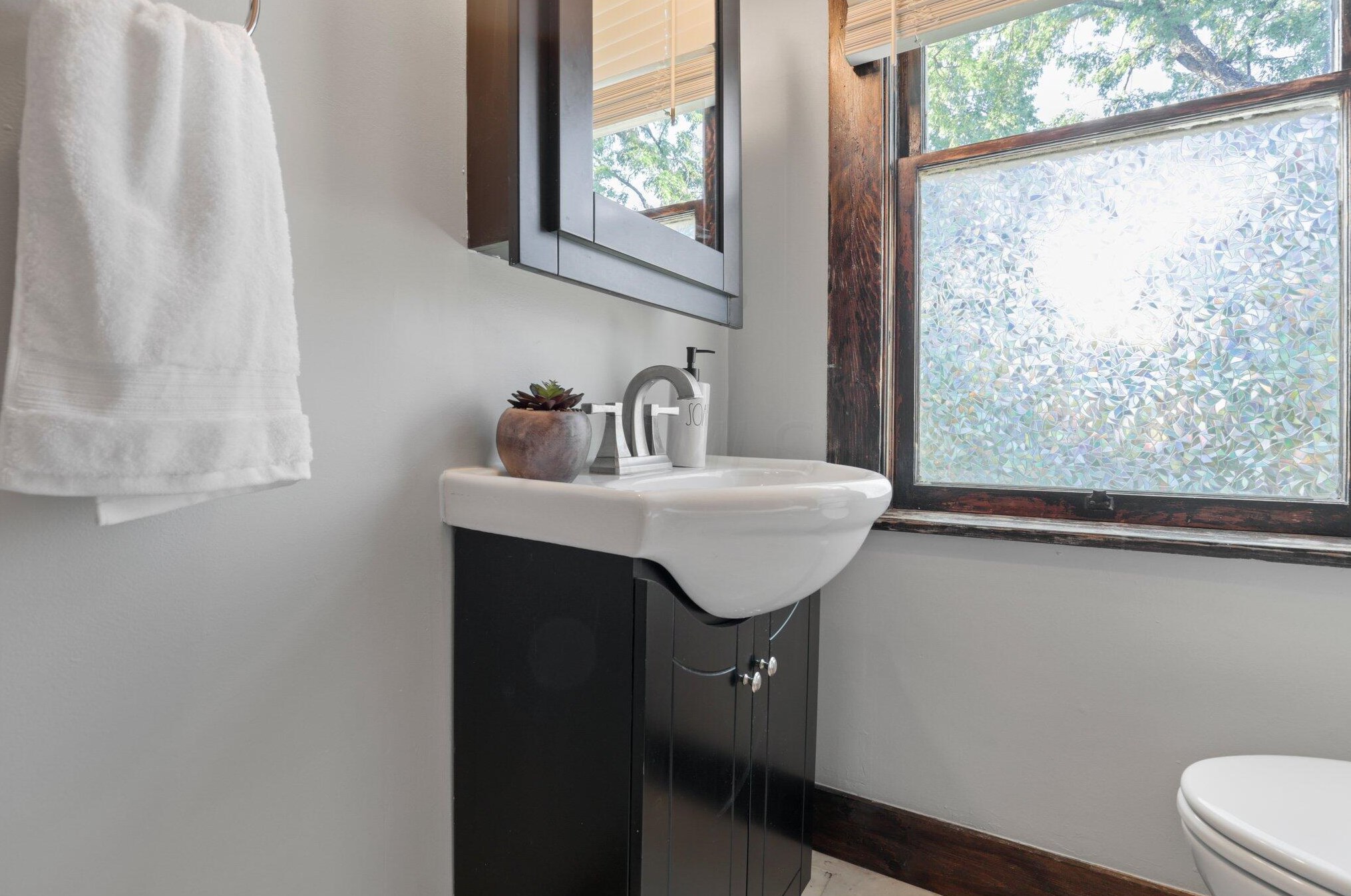 1518 Bryden Rd, Columbus OH 43205-2125 exterior