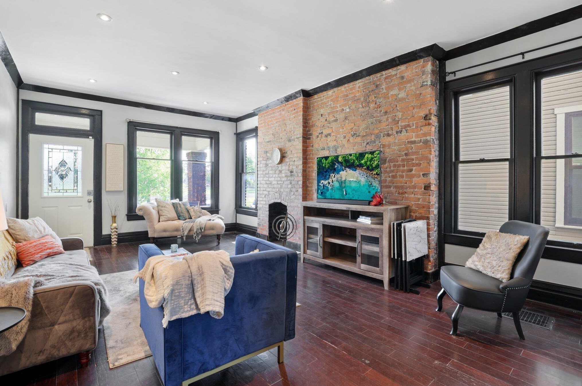 1518 Bryden Rd, Columbus OH 43205-2125 exterior