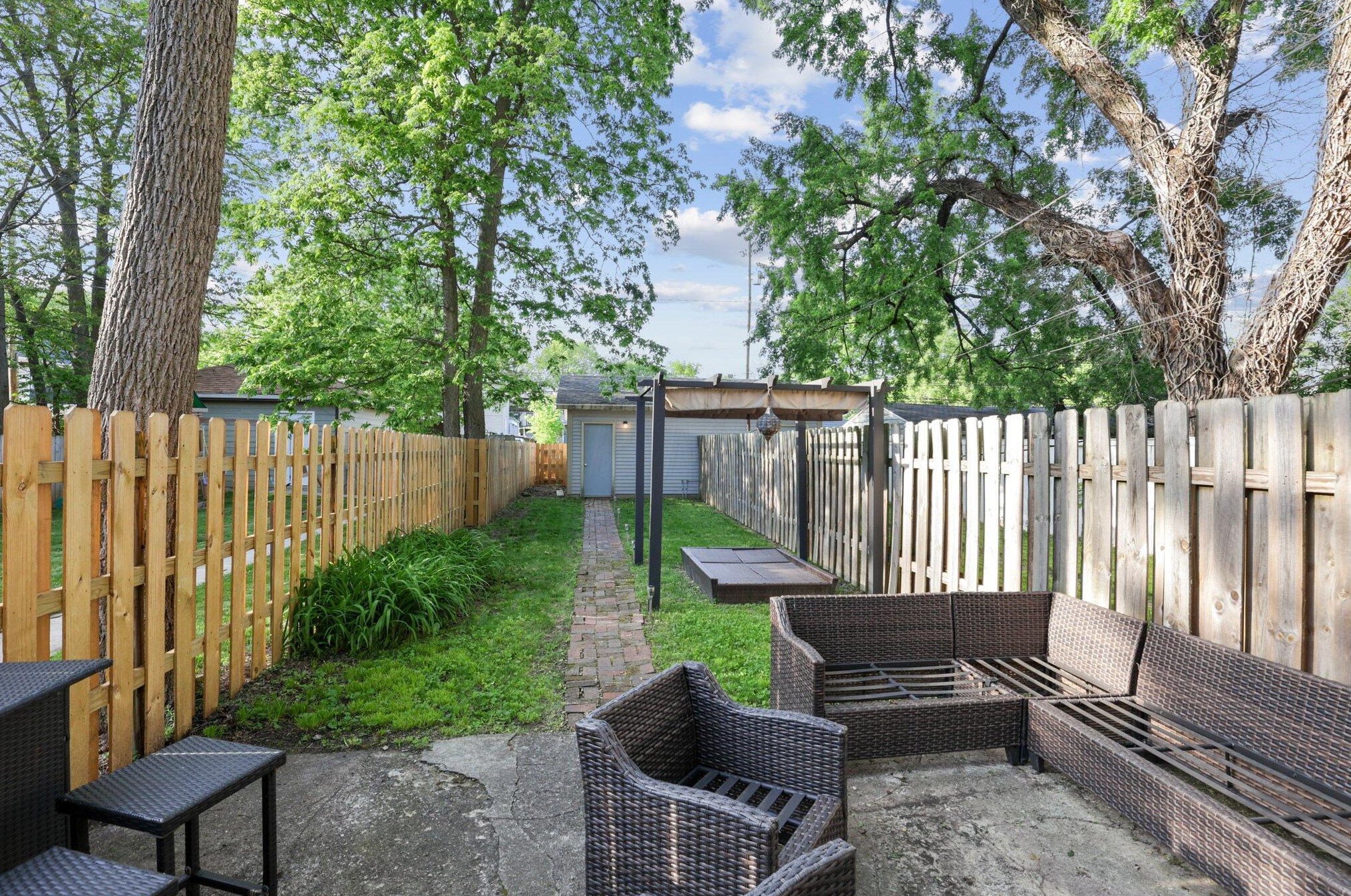 1518 Bryden Rd, Columbus OH 43205-2125 exterior