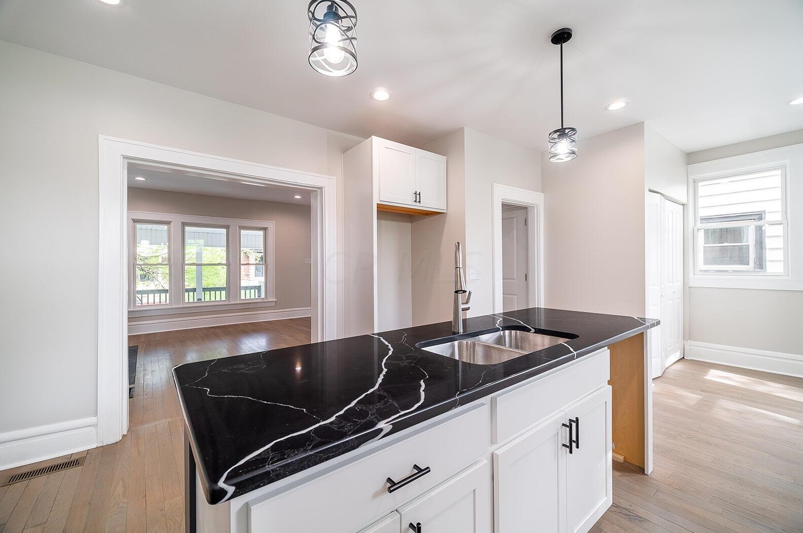 784 Kimball Pl, Columbus OH  43205-2813 exterior