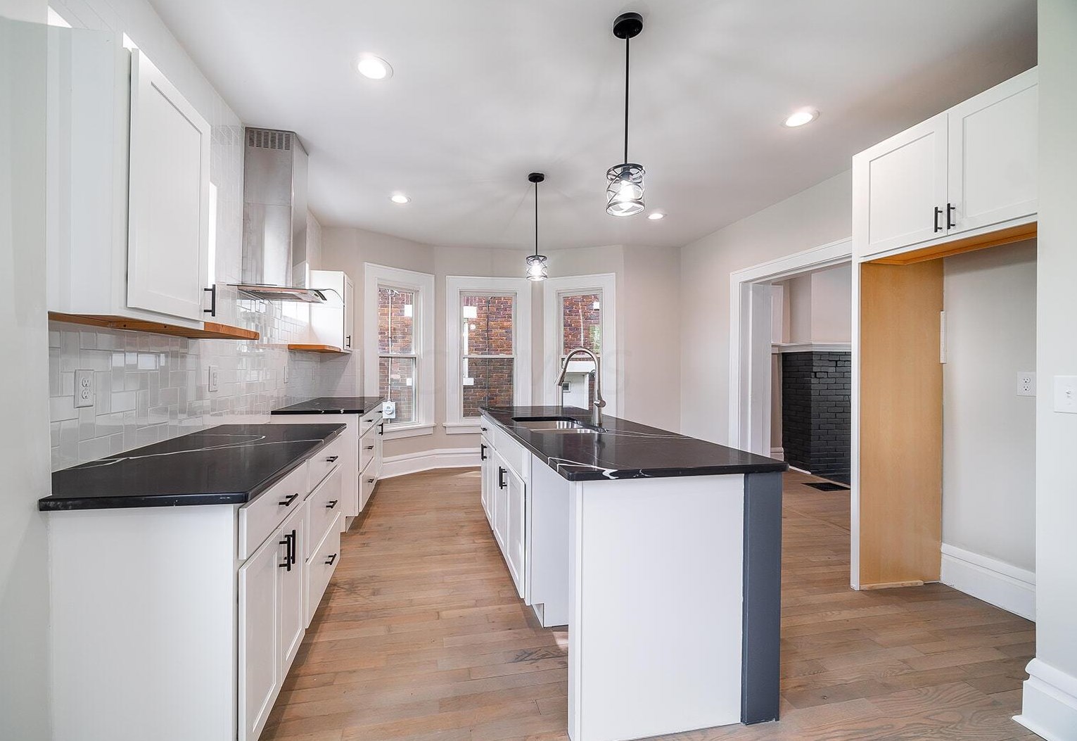 784 Kimball Pl, Columbus OH  43205-2813 exterior