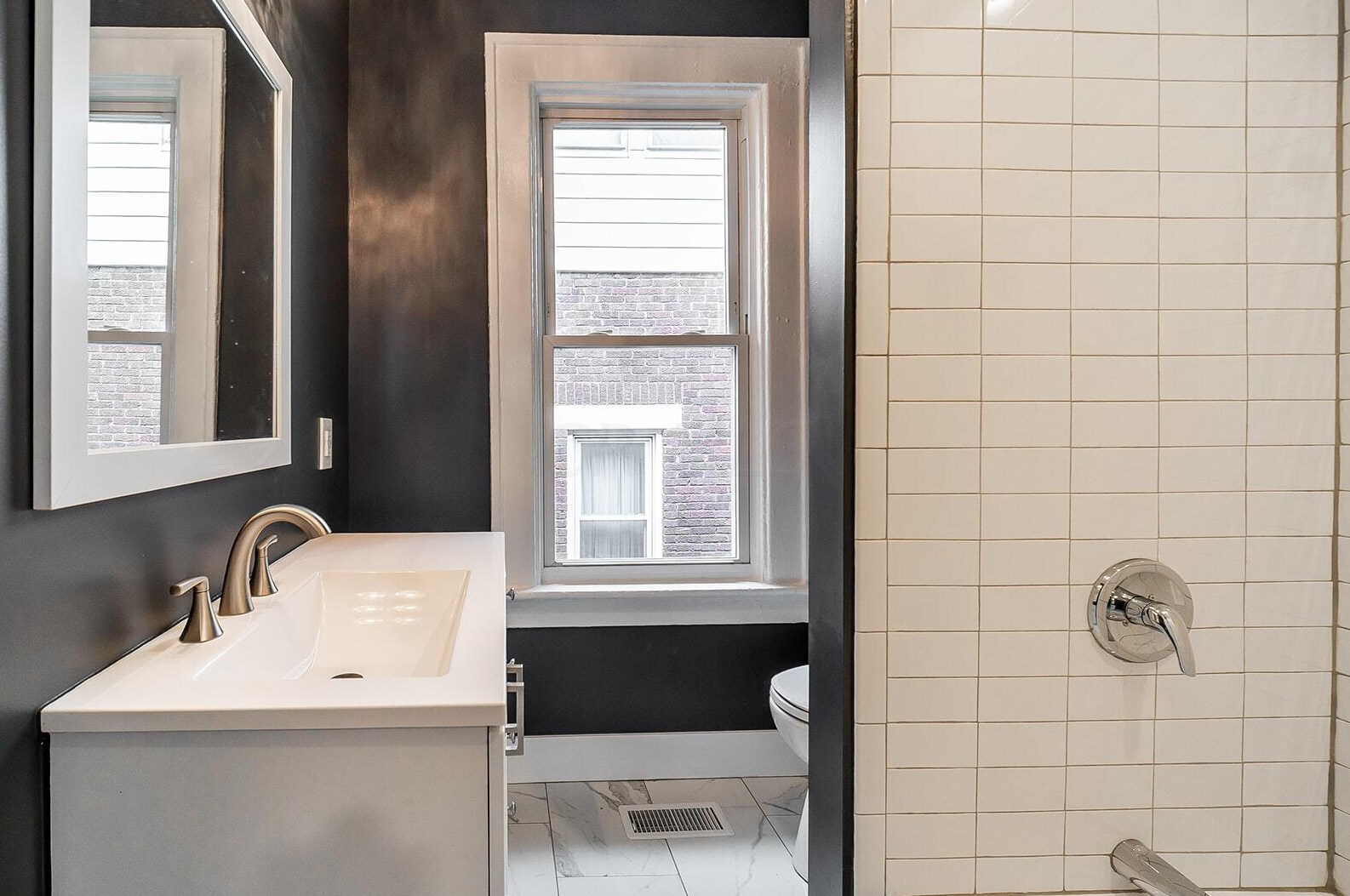 784 Kimball Pl, Columbus OH  43205-2813 exterior