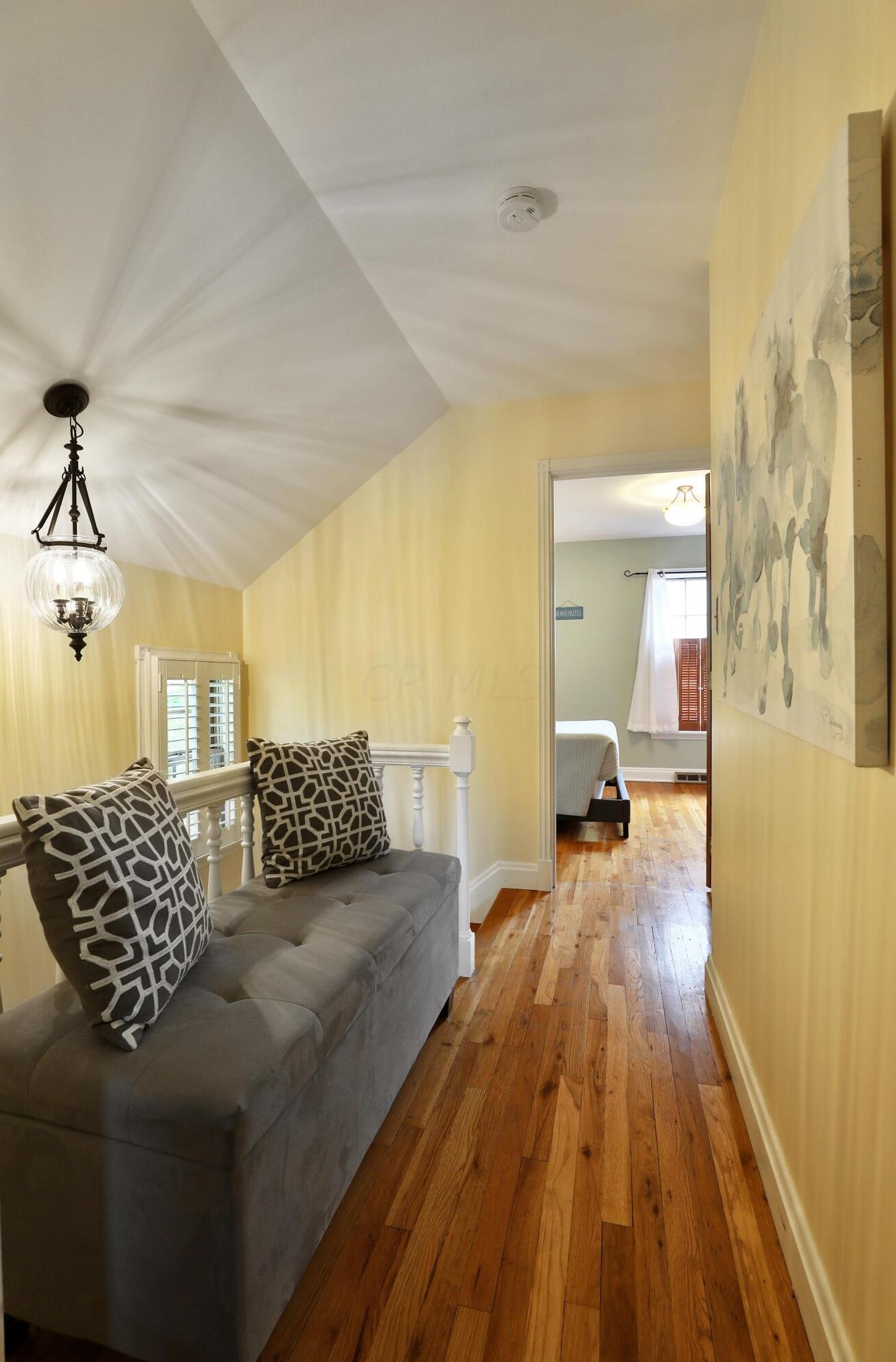 614 Grant Ave, Columbus OH 43215-5549 exterior