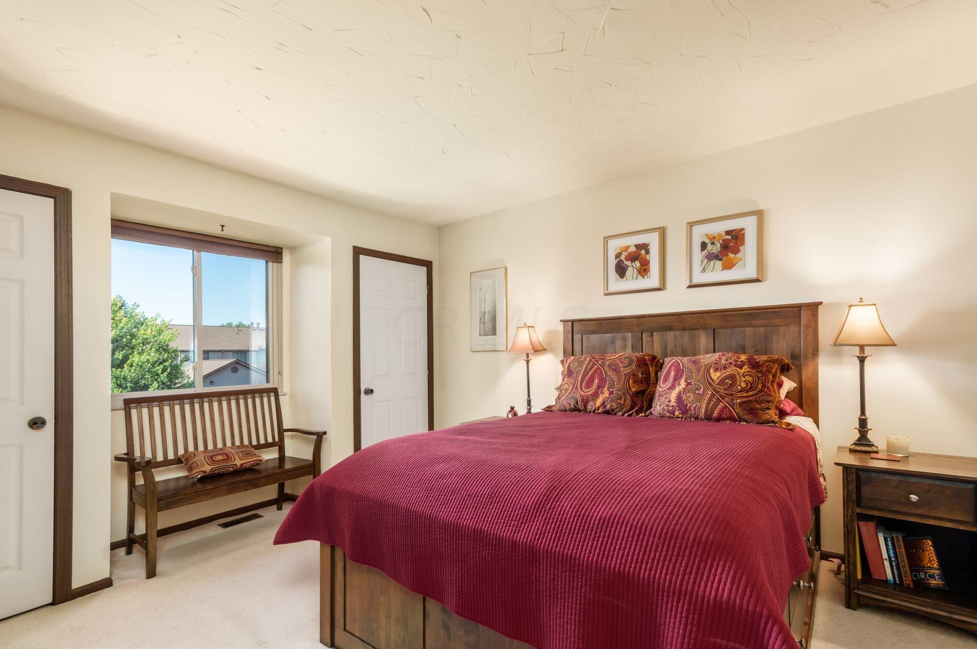 435 North St, Columbus OH 43085-7218 exterior