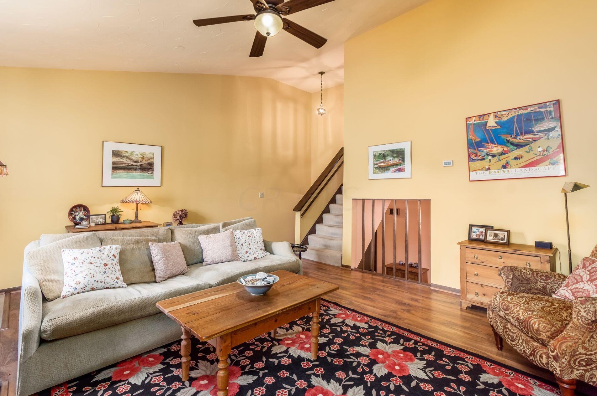 435 North St, Columbus OH 43085-7218 exterior