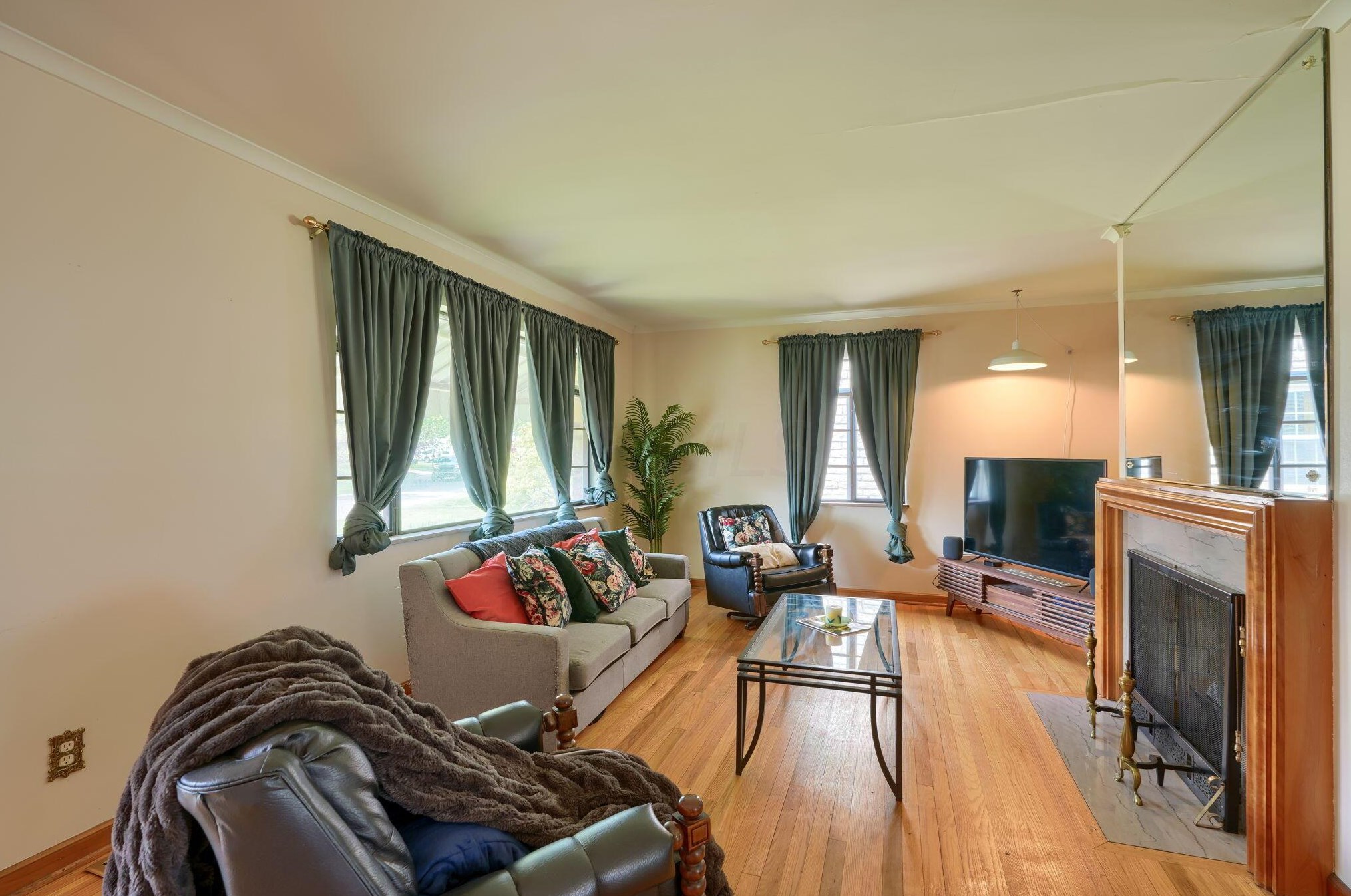 46 Algonquin Ave, Columbus OH  43204-1902 exterior