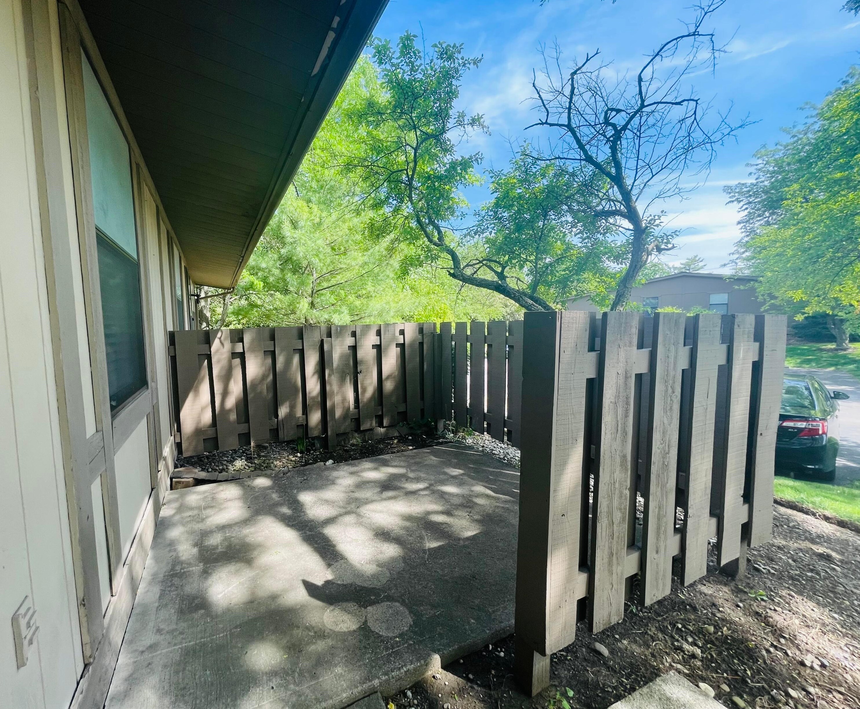 1766 Sunapple Way, Columbus OH  43232-1696 exterior