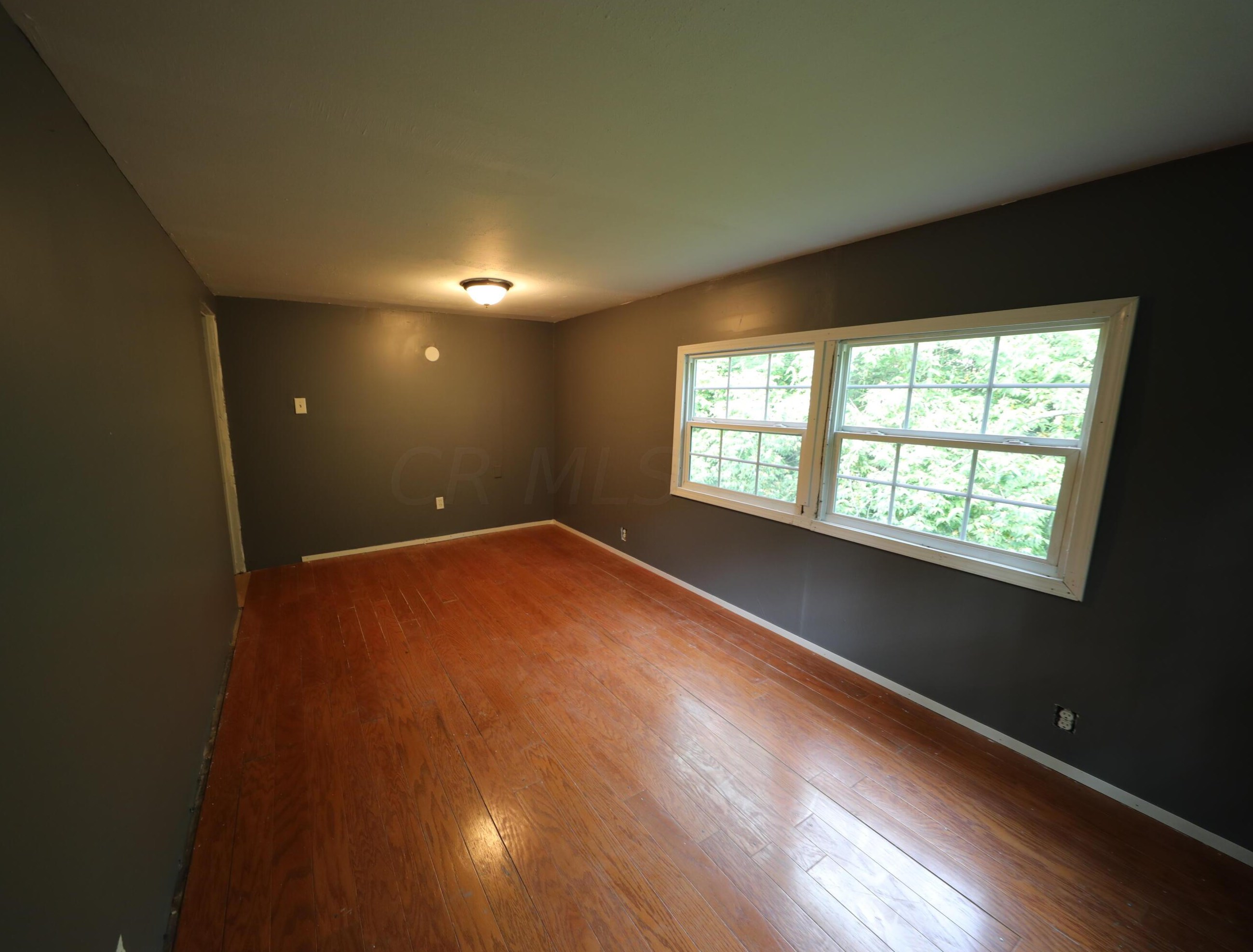 2403 Maureen Blvd, Columbus OH 43207-4554 exterior