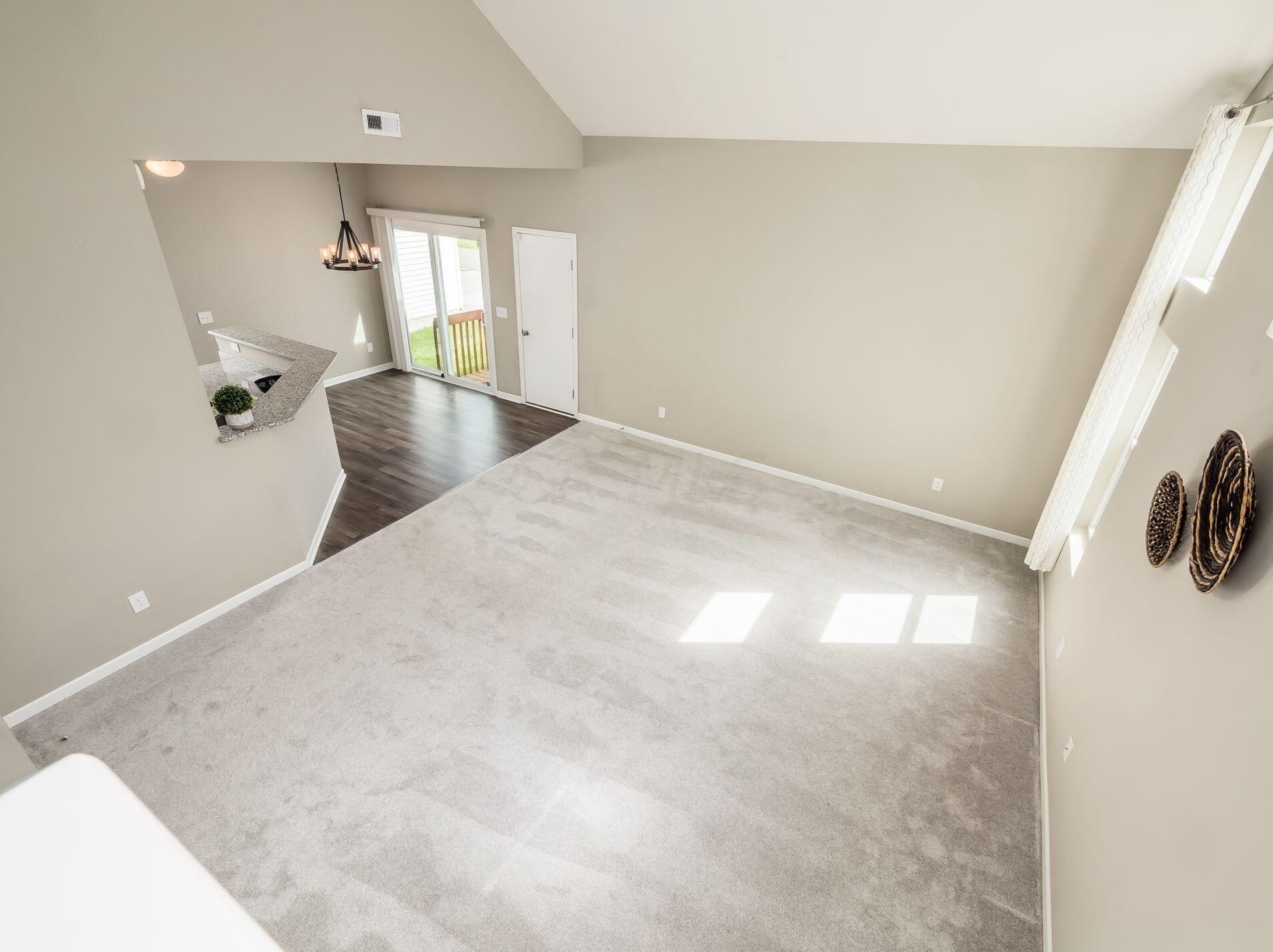 5598 Alliance Way, Columbus OH  43228-8946 exterior