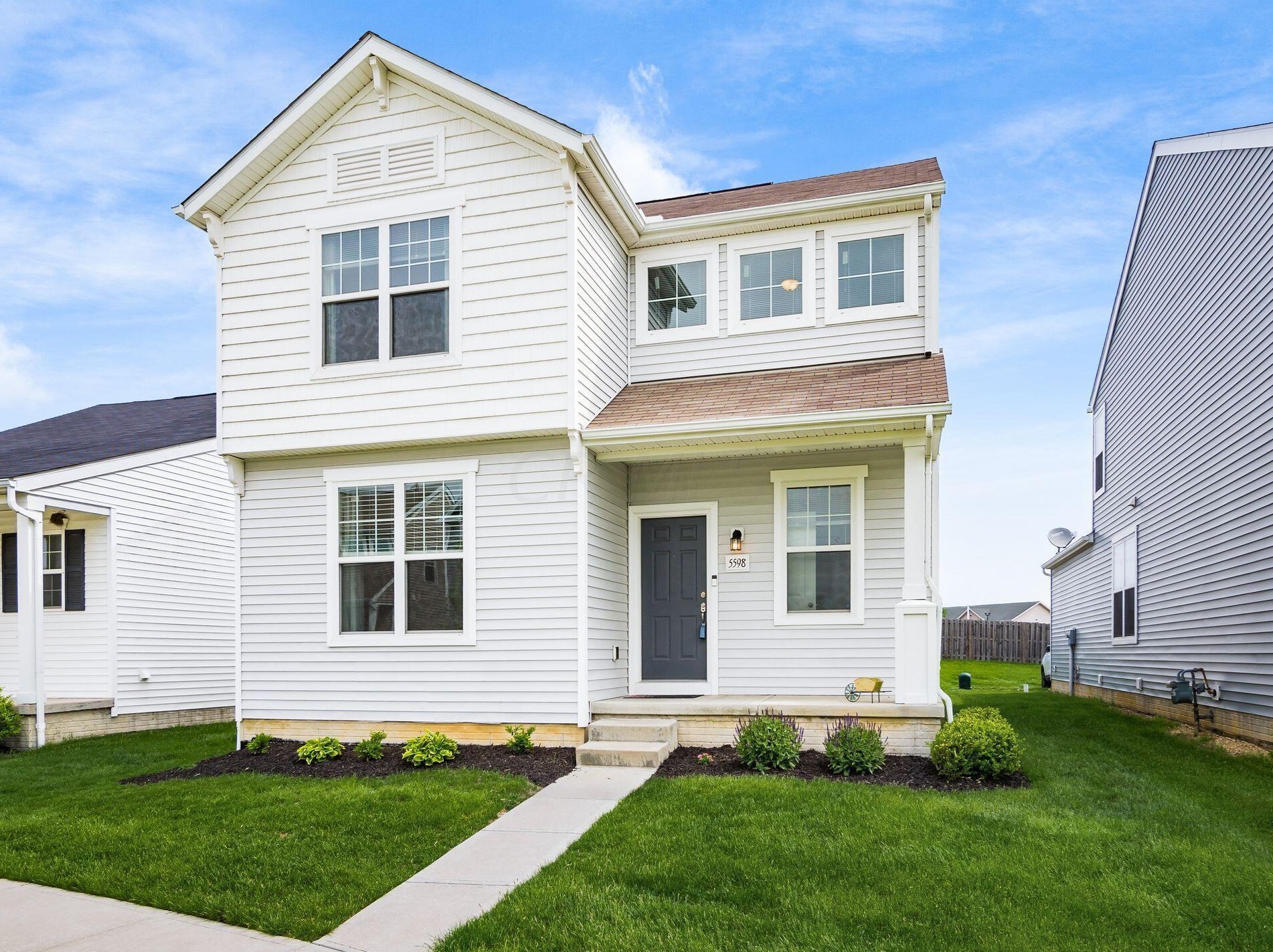 5598 Alliance Way, Columbus OH  43228-8946 exterior