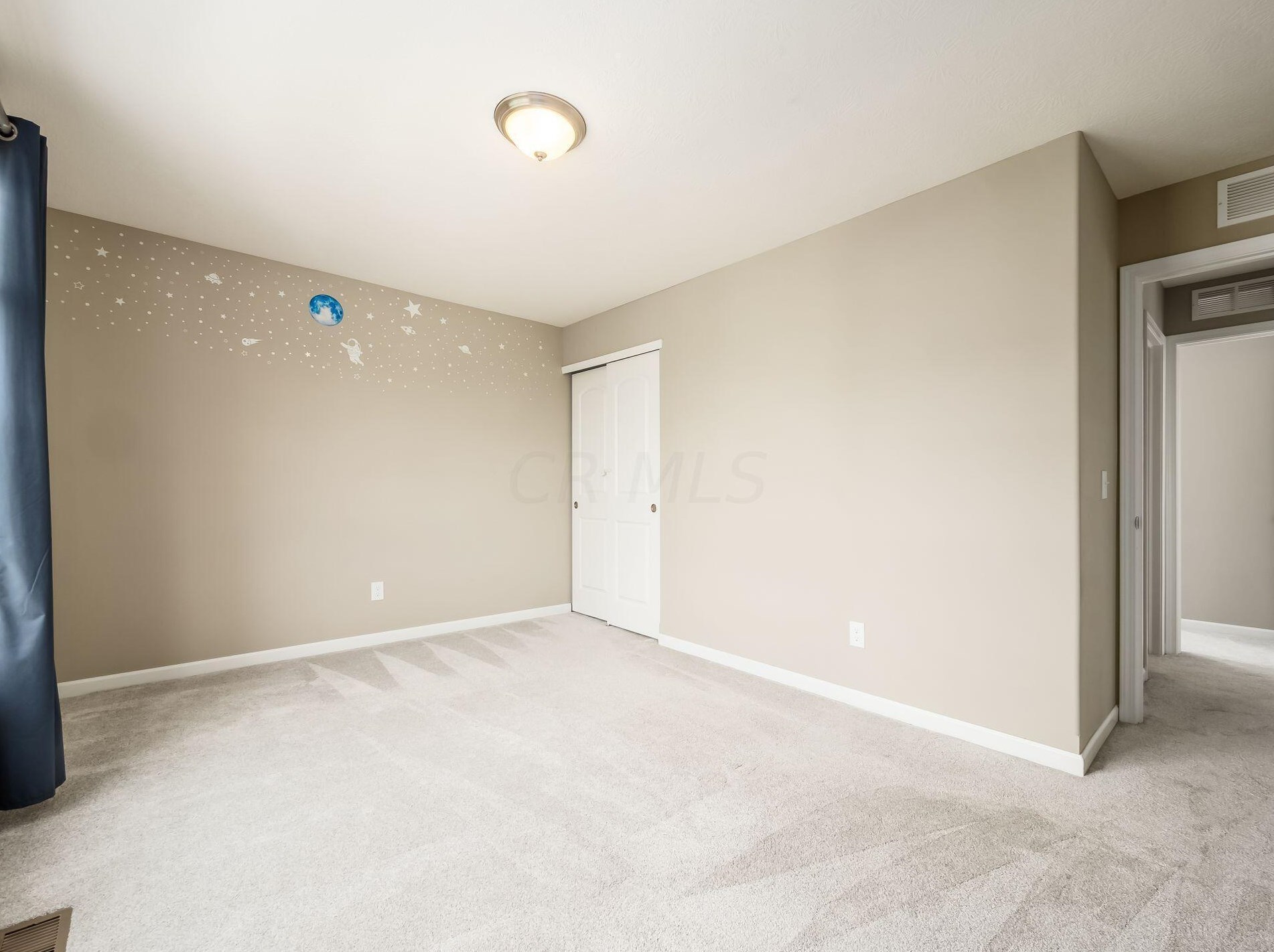 5598 Alliance Way, Columbus OH  43228-8946 exterior