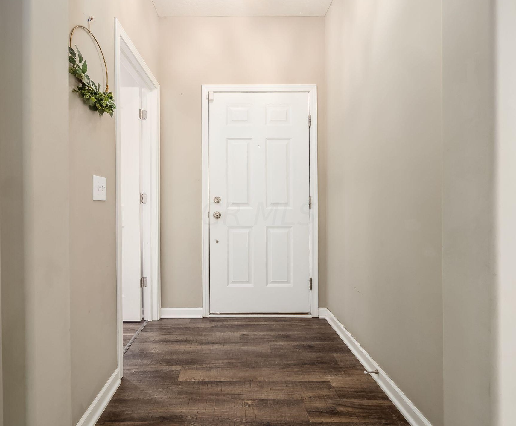 5598 Alliance Way, Columbus OH  43228-8946 exterior