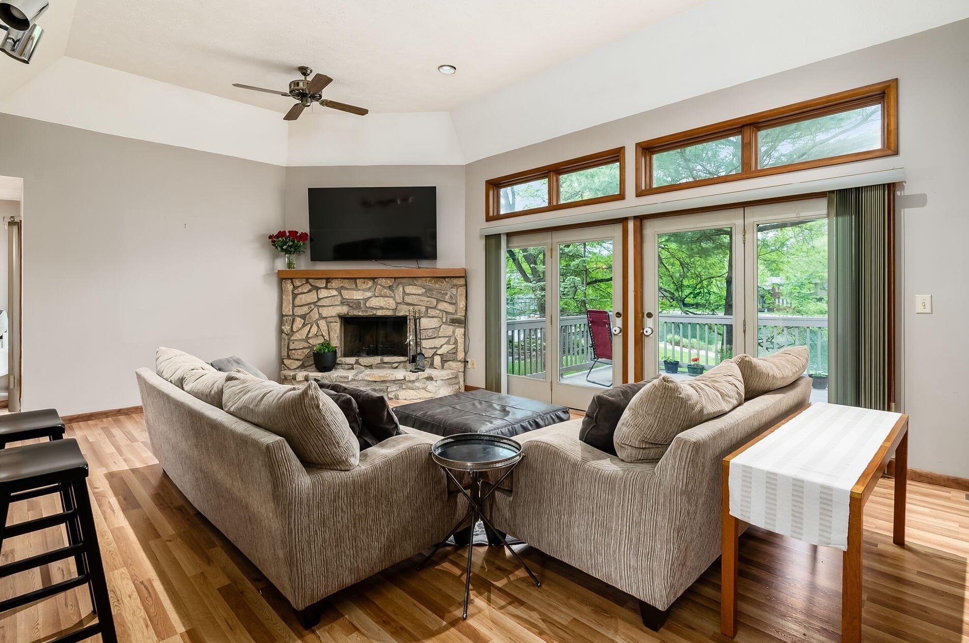 354 Schrock Rd, Westerville OH  43081-3455 exterior