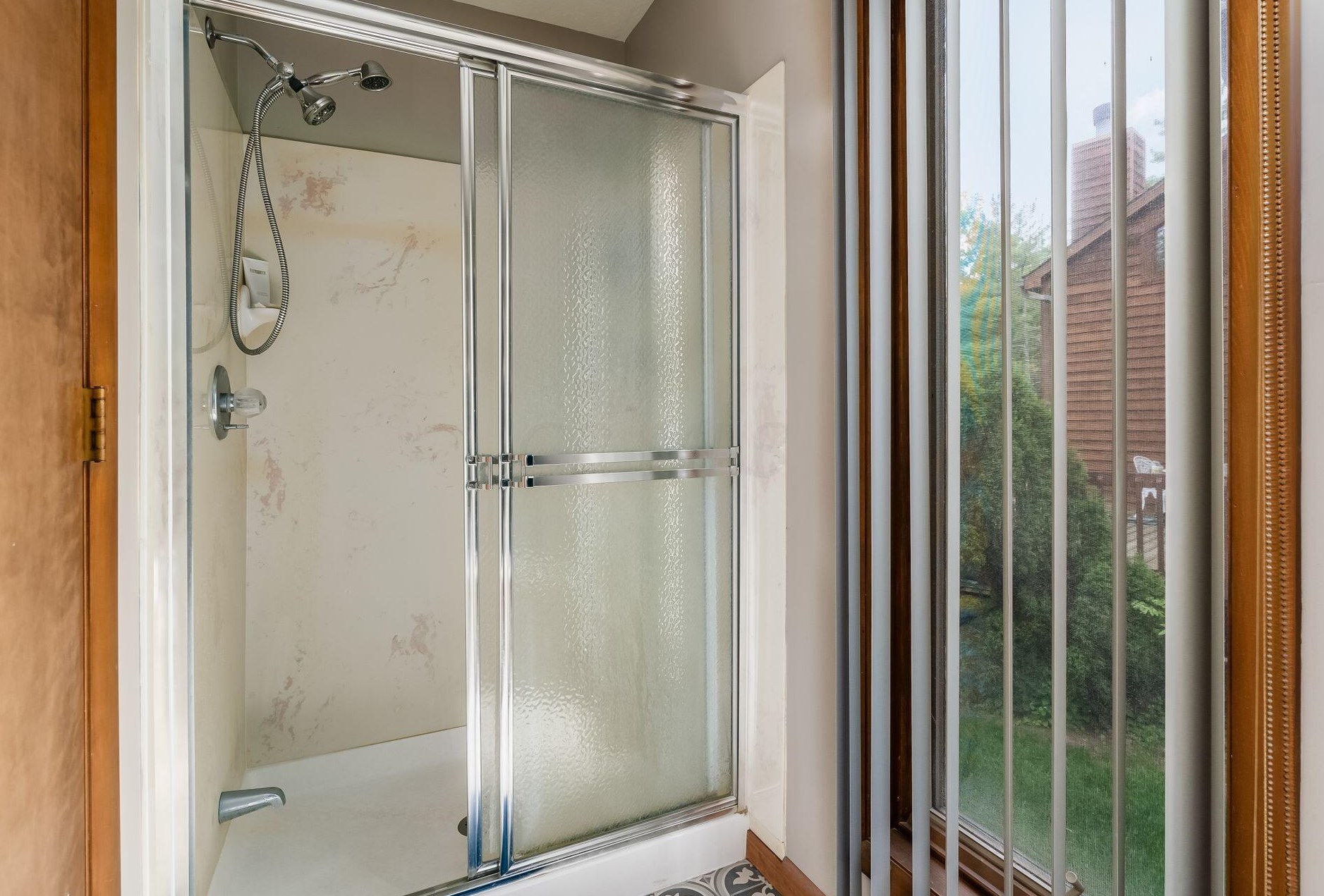 354 Schrock Rd, Westerville OH  43081-3455 exterior