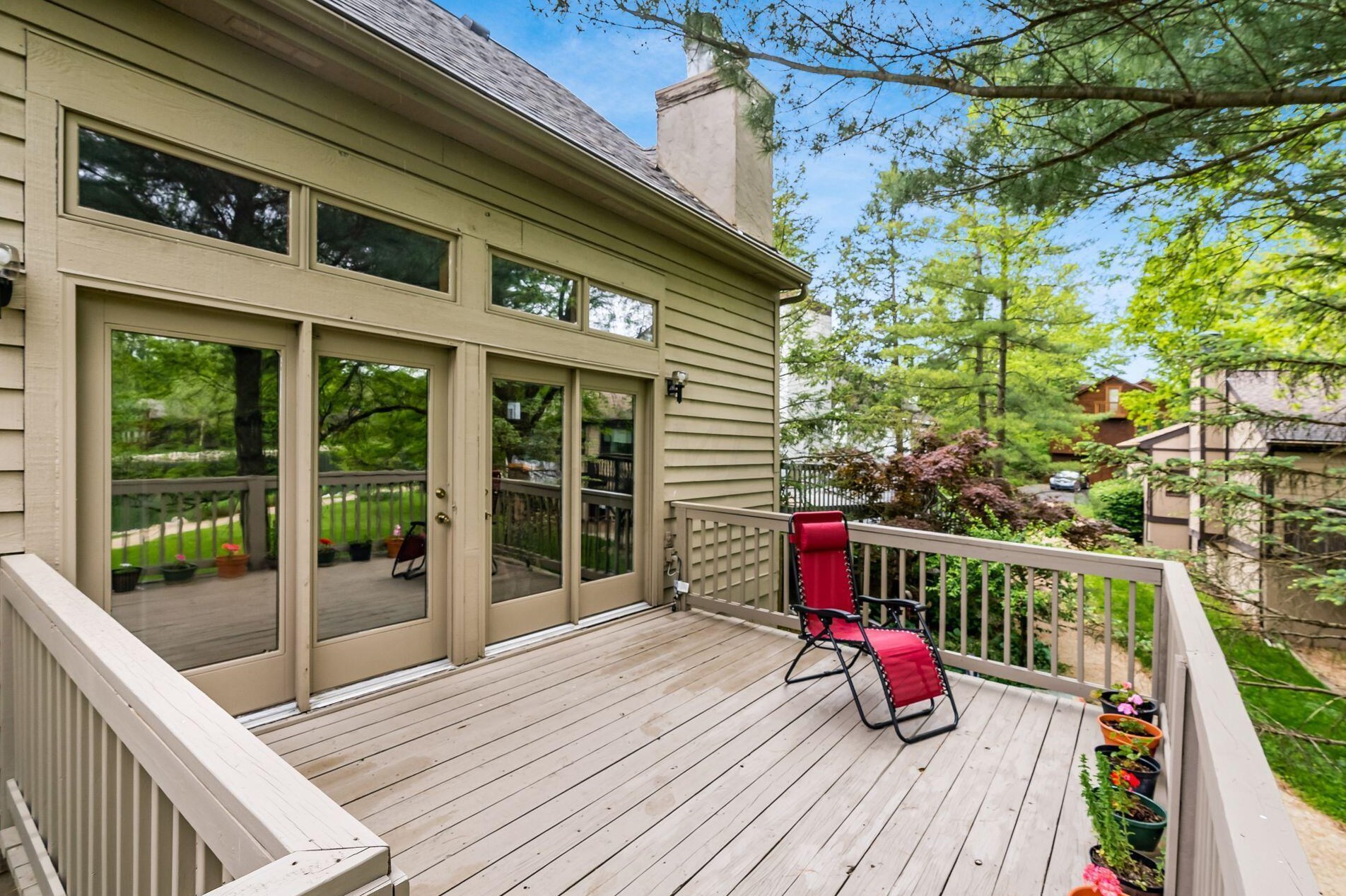 354 Schrock Rd, Westerville OH  43081-3455 exterior