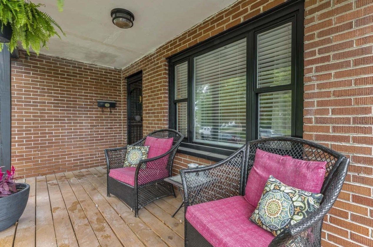 1659 Linwood Ave, Columbus OH  43207-1430 exterior