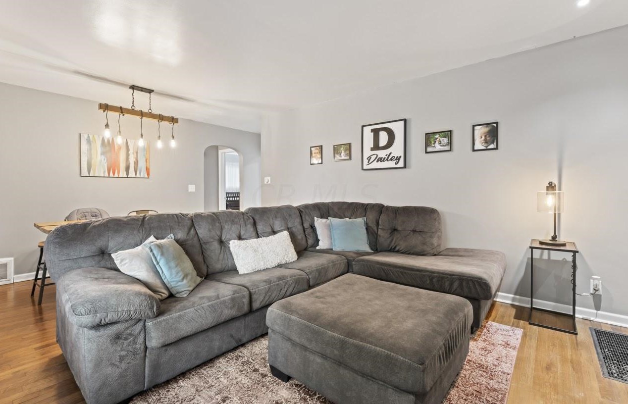 1659 Linwood Ave, Columbus OH  43207-1430 exterior