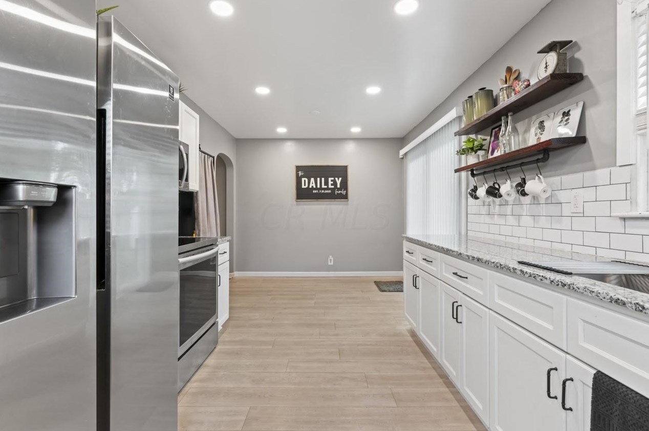 1659 Linwood Ave, Columbus OH  43207-1430 exterior