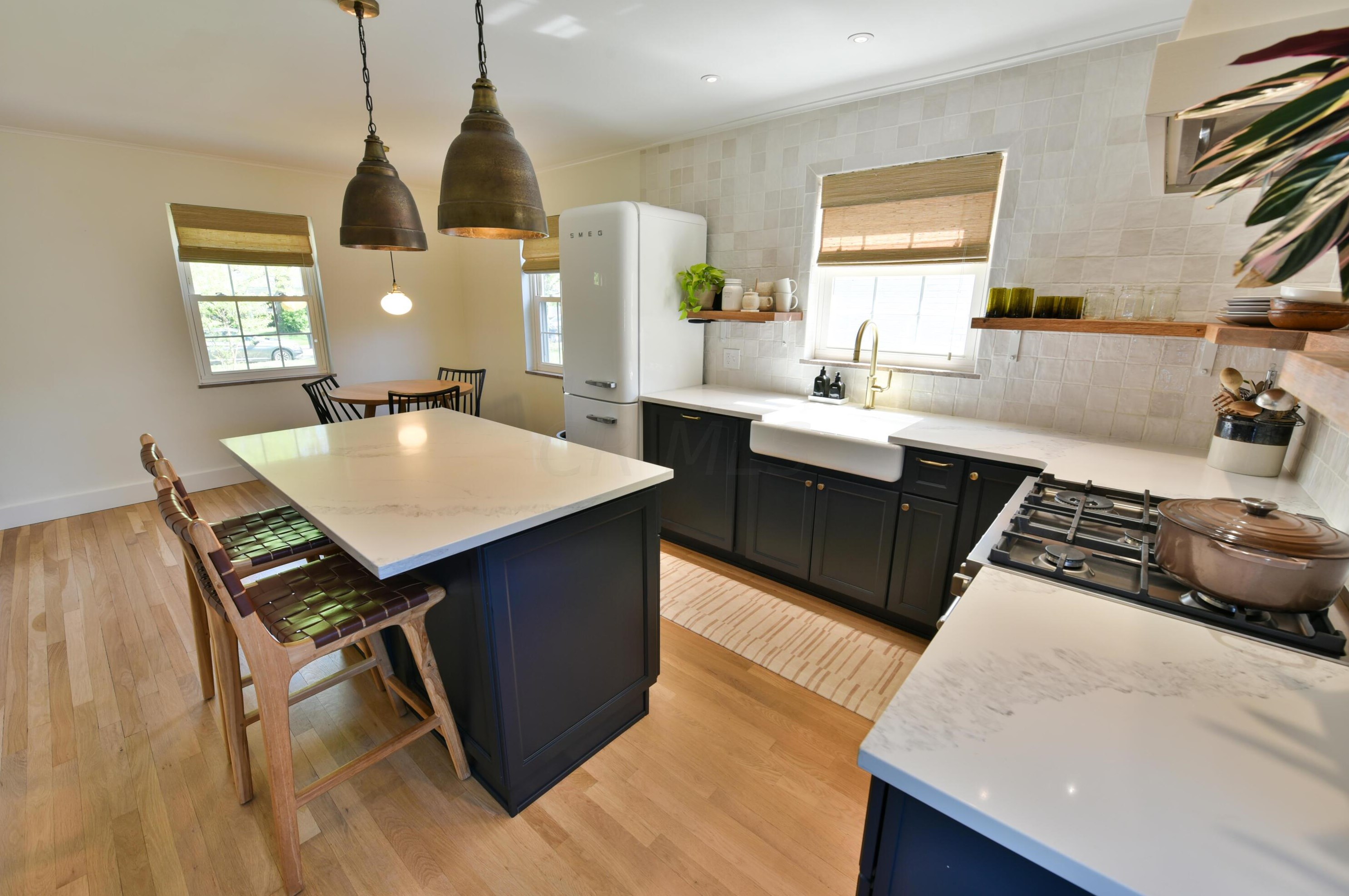 2813 Bryden Rd, Columbus OH  43209-2249 exterior