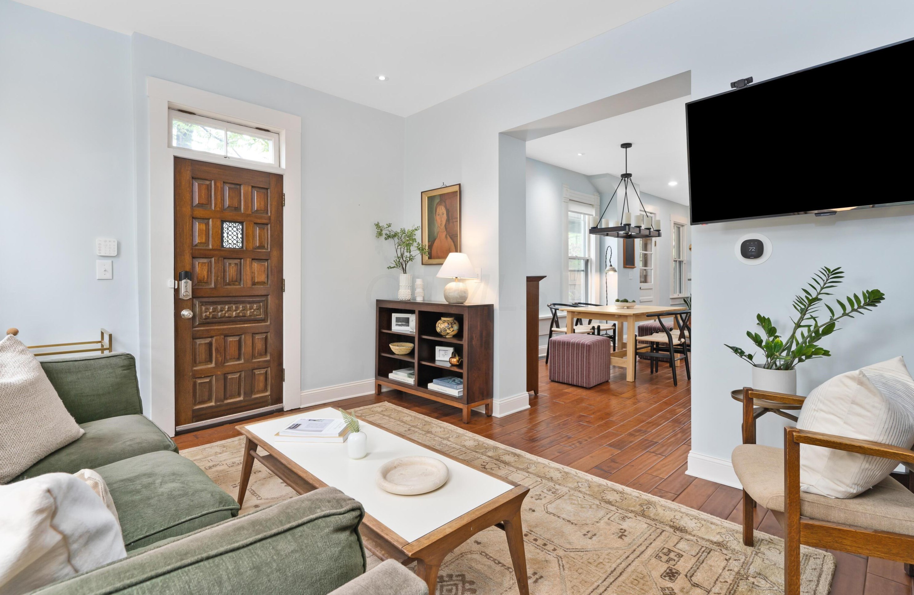 173 Sycamore St, Columbus OH  43215-5617 exterior