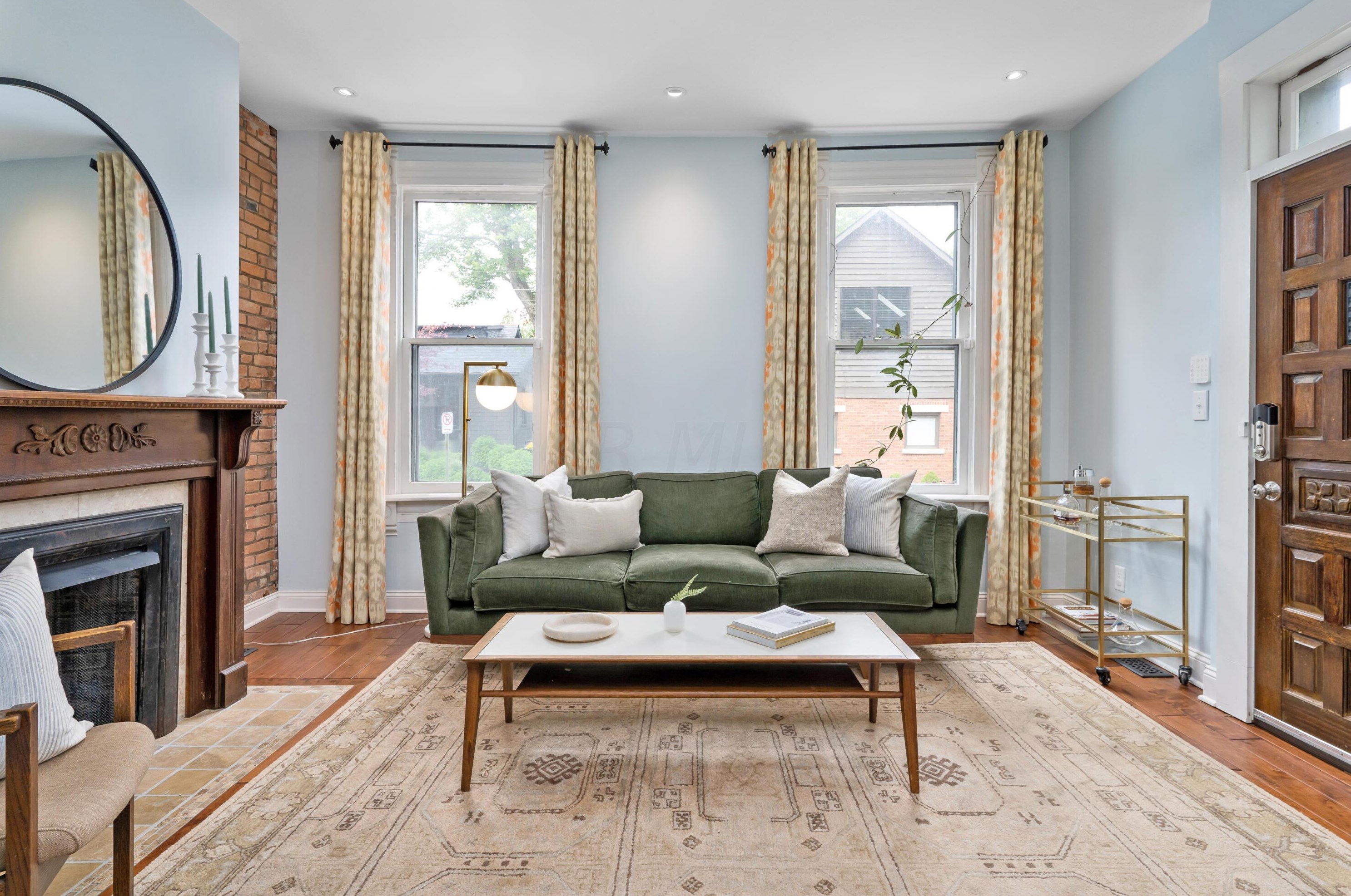 173 Sycamore St, Columbus OH  43215-5617 exterior