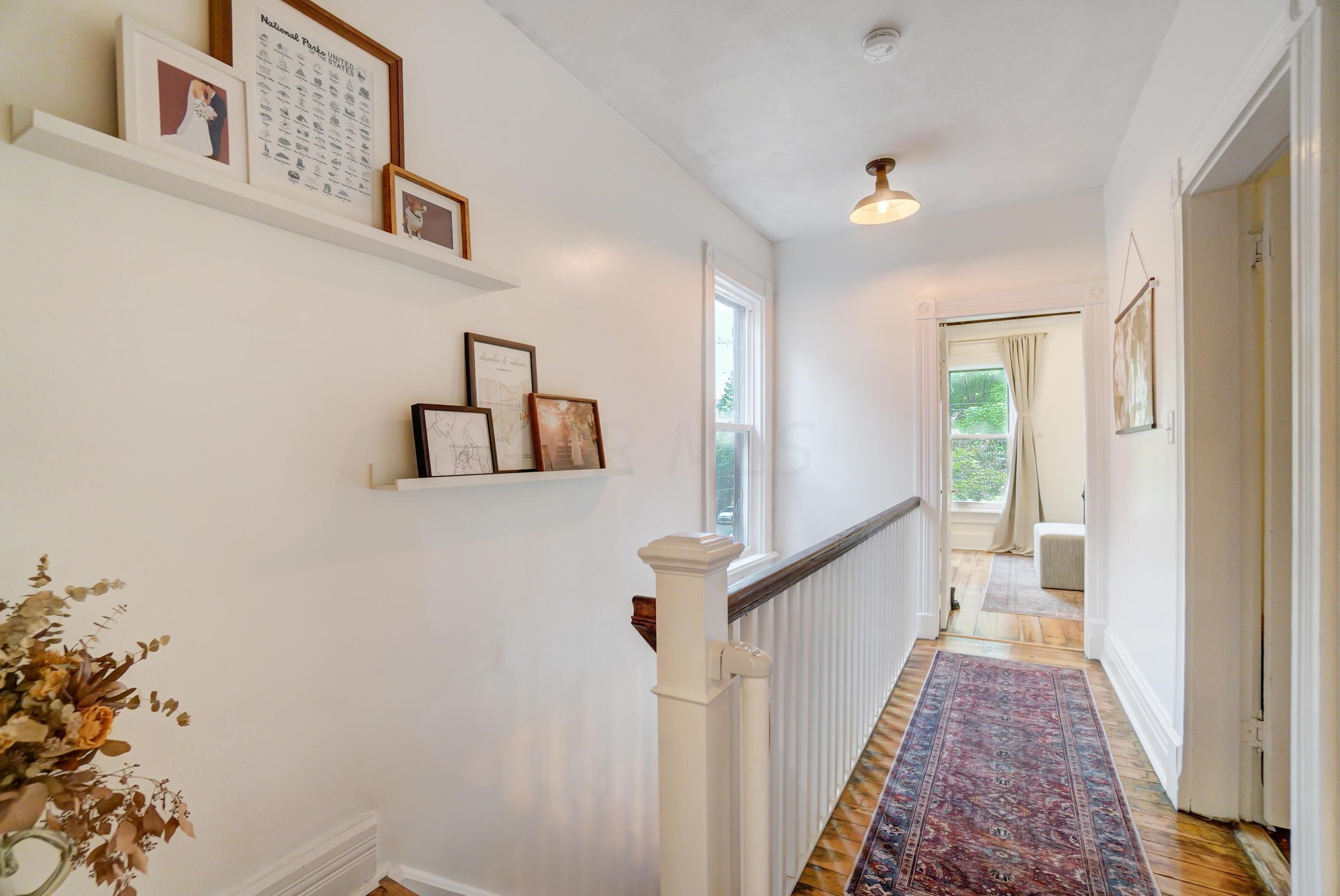 81 Lincoln St, Columbus OH  43215-1672 exterior