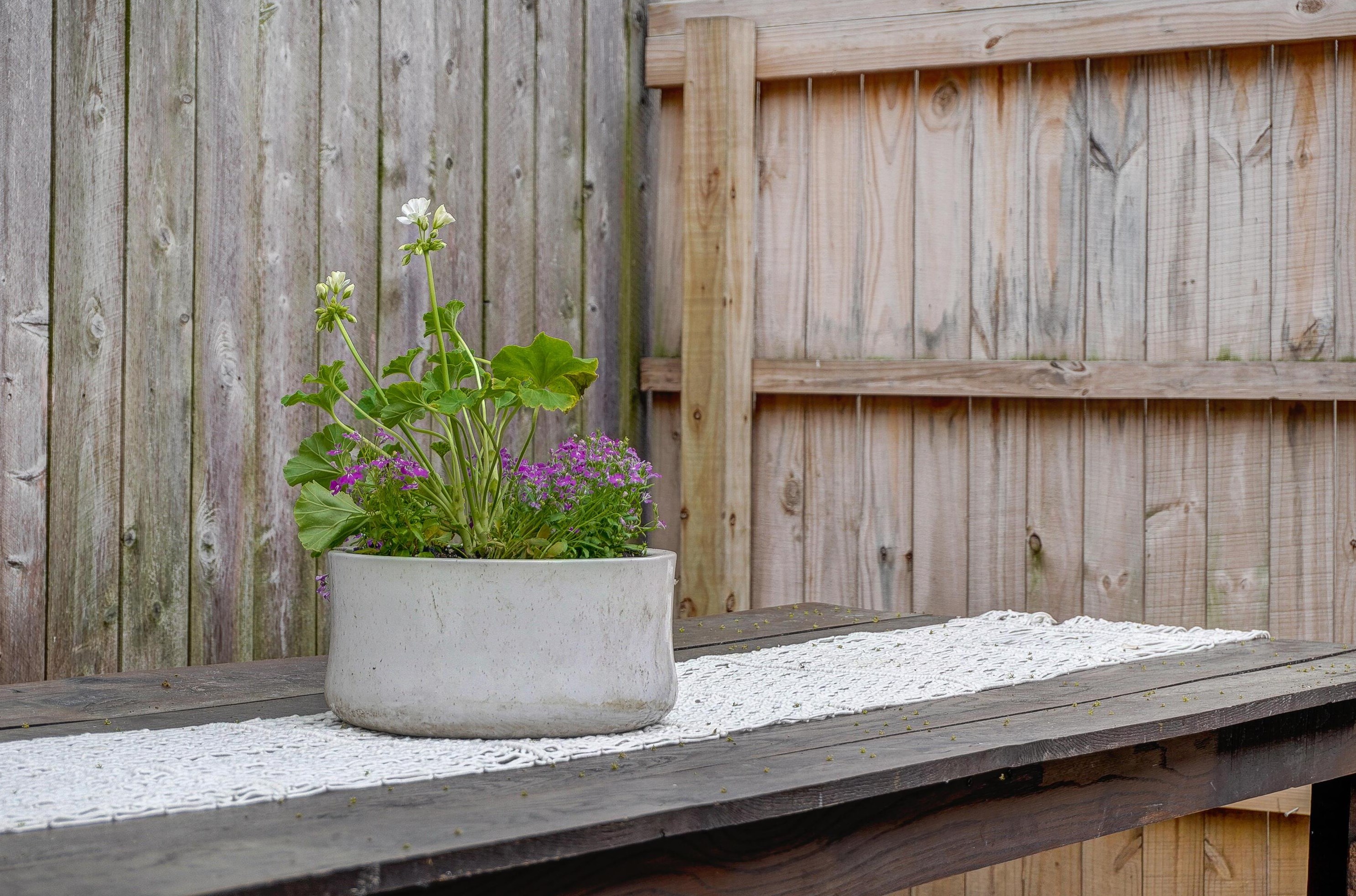 81 Lincoln St, Columbus OH  43215-1672 exterior