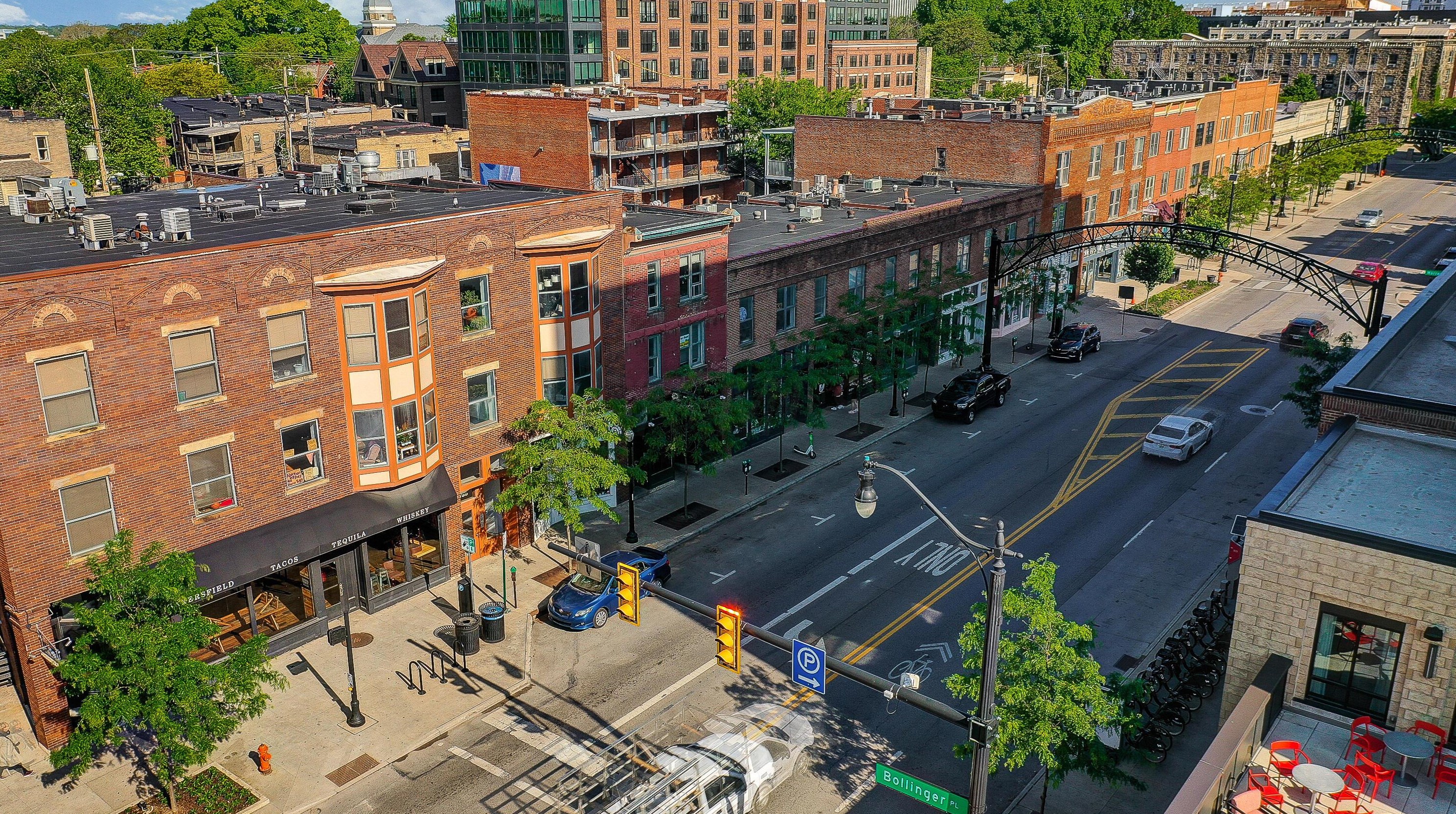 81 Lincoln St, Columbus OH  43215-1672 exterior