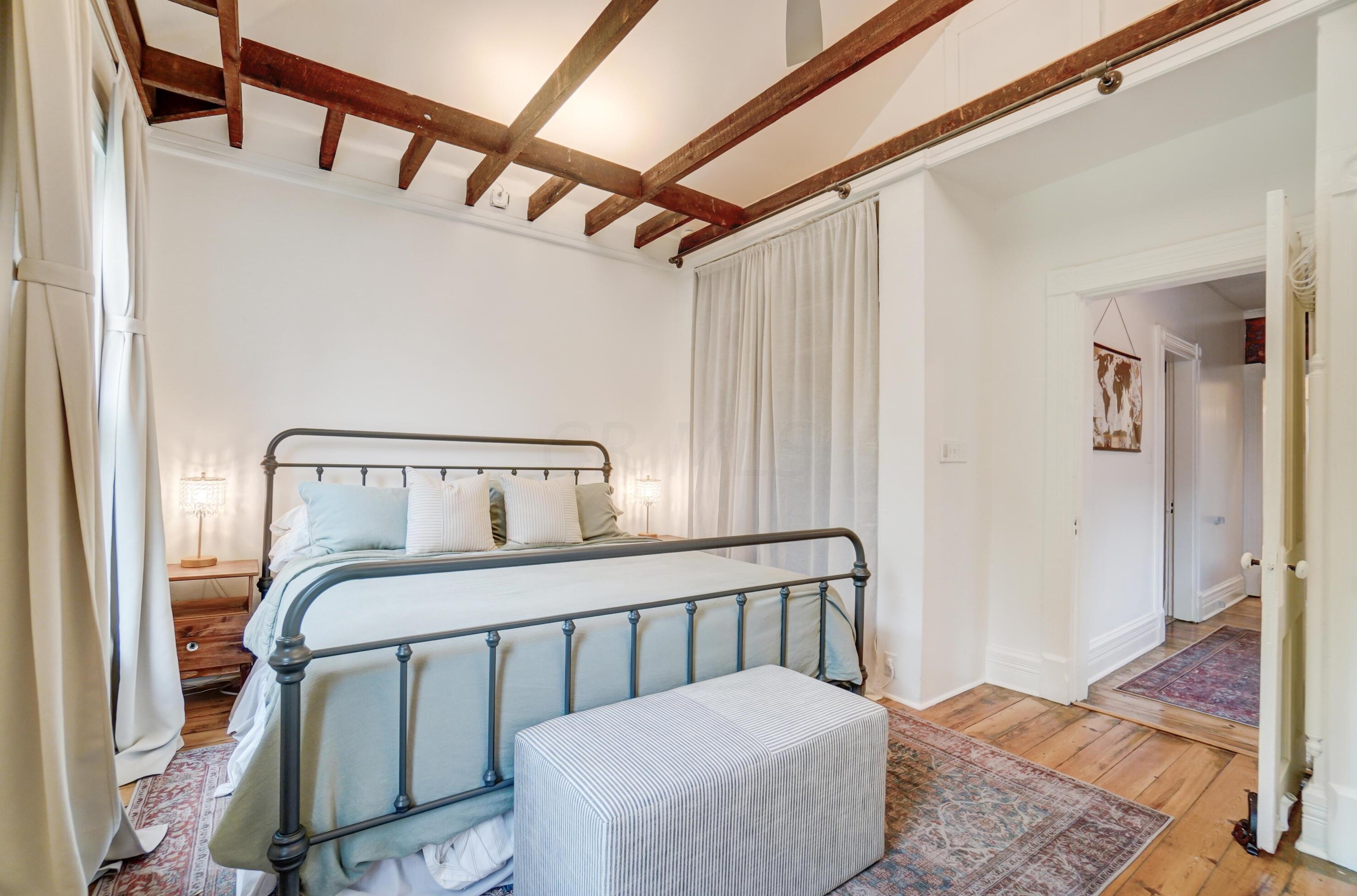 81 Lincoln St, Columbus OH  43215-1672 exterior