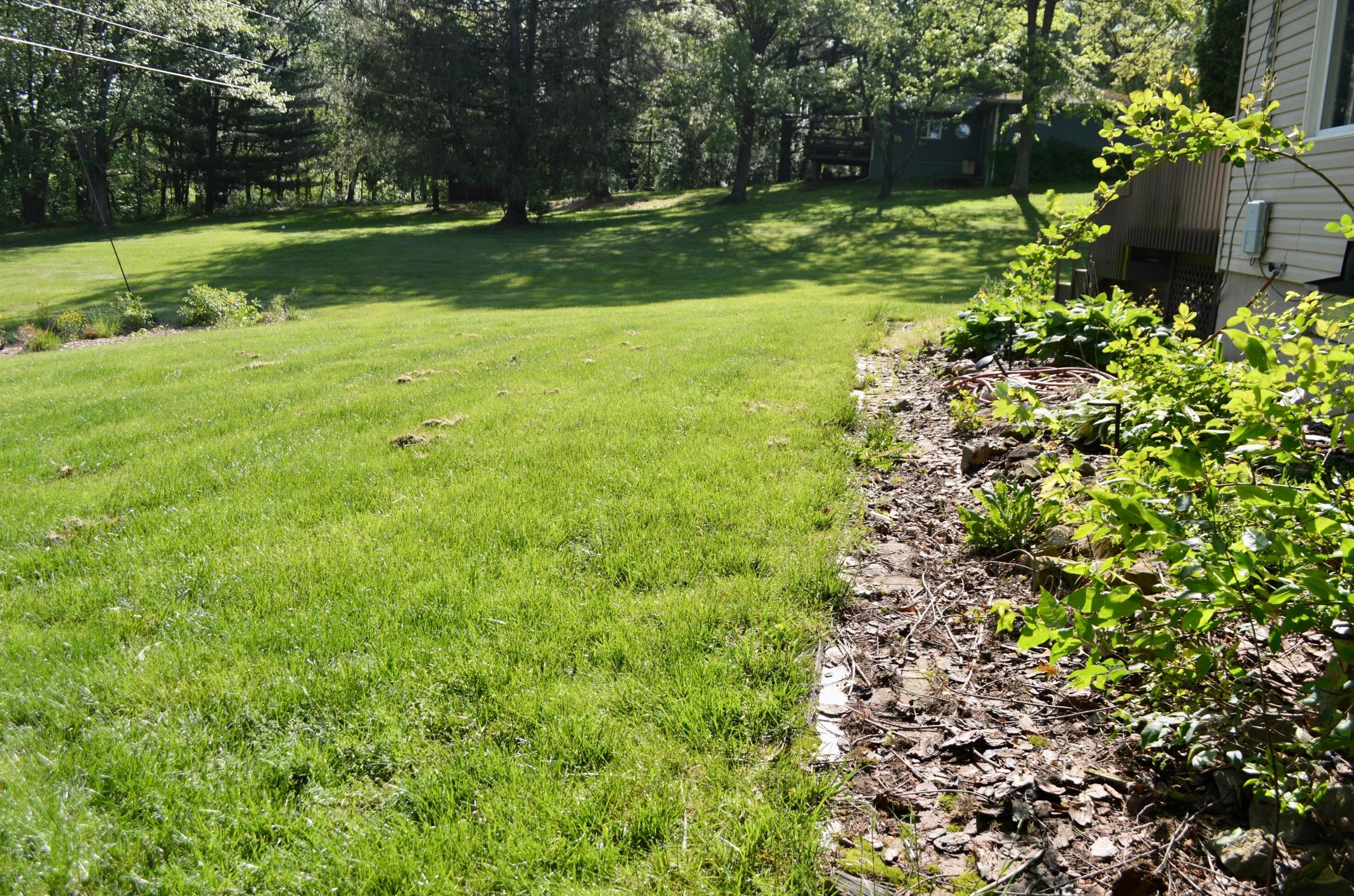 345 Mohican Dr, Crooksville OH  43731-9729 exterior