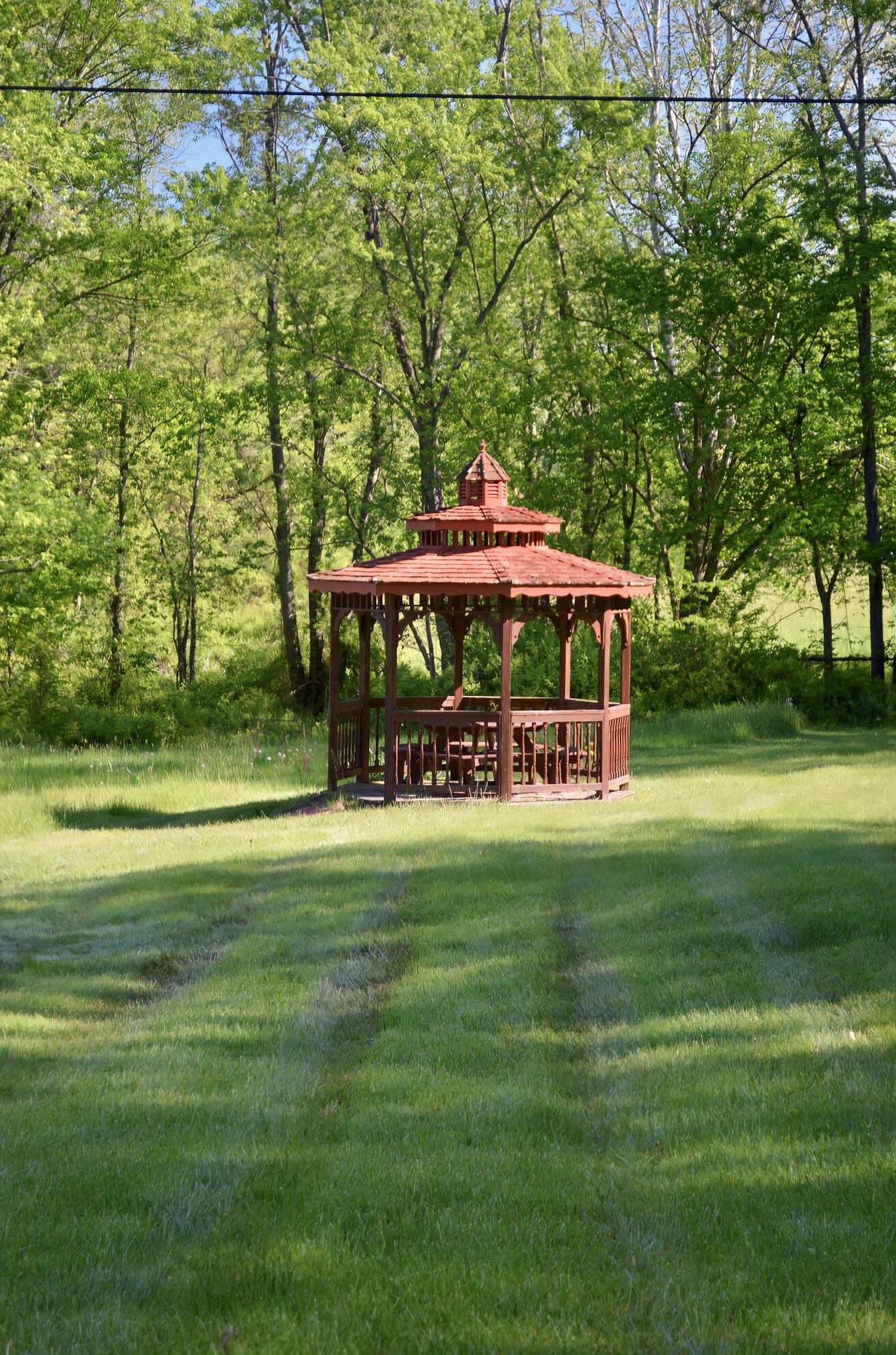 345 Mohican Dr, Crooksville OH  43731-9729 exterior