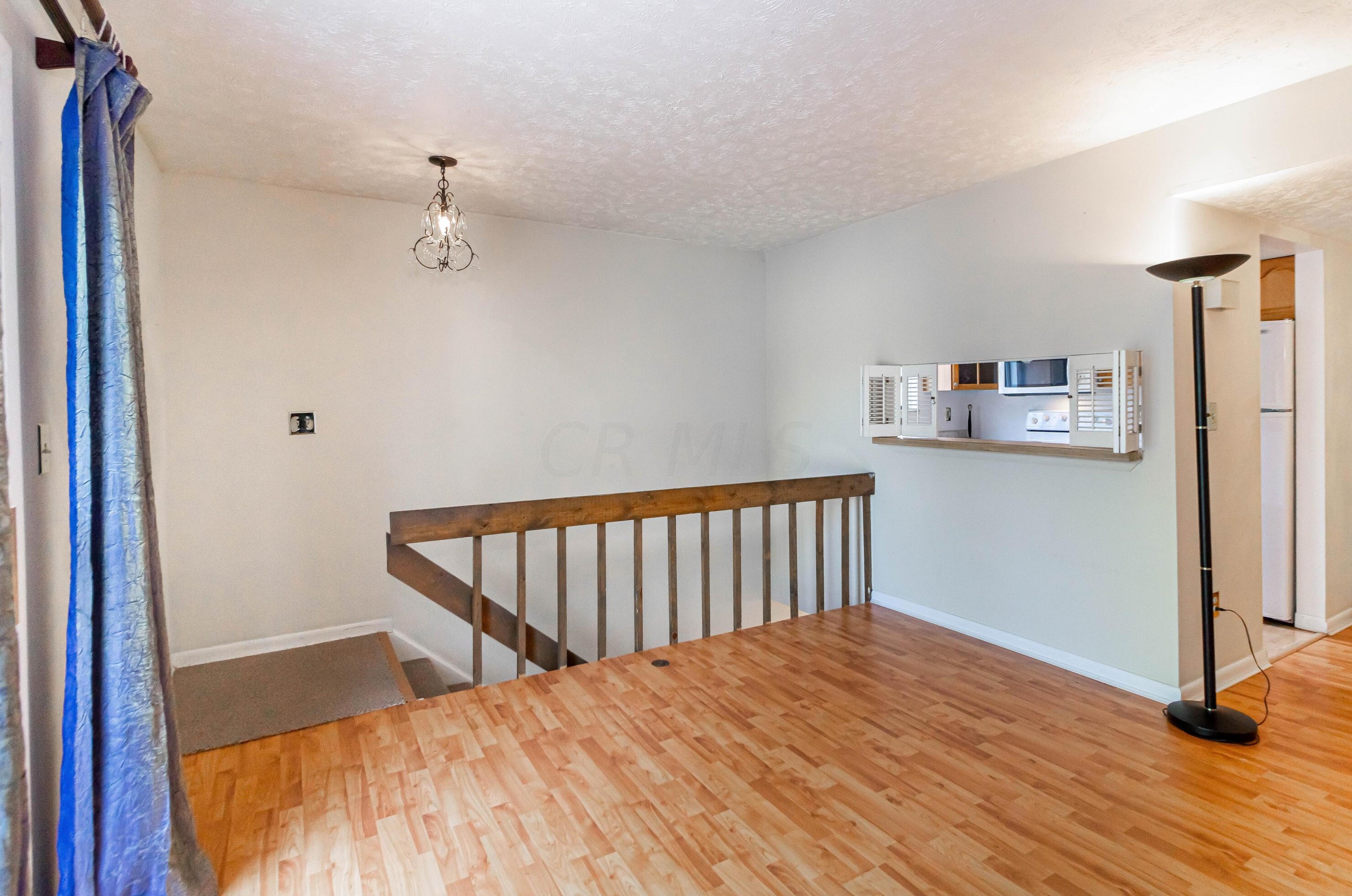 2471 Natchez Dr, Columbus OH 43209-3305 exterior