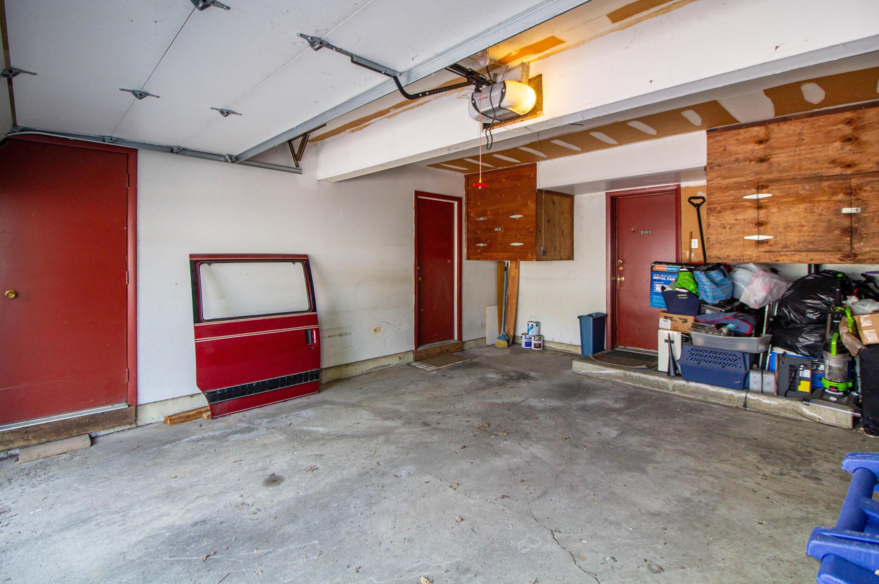 2471 Natchez Dr, Columbus OH 43209-3305 exterior