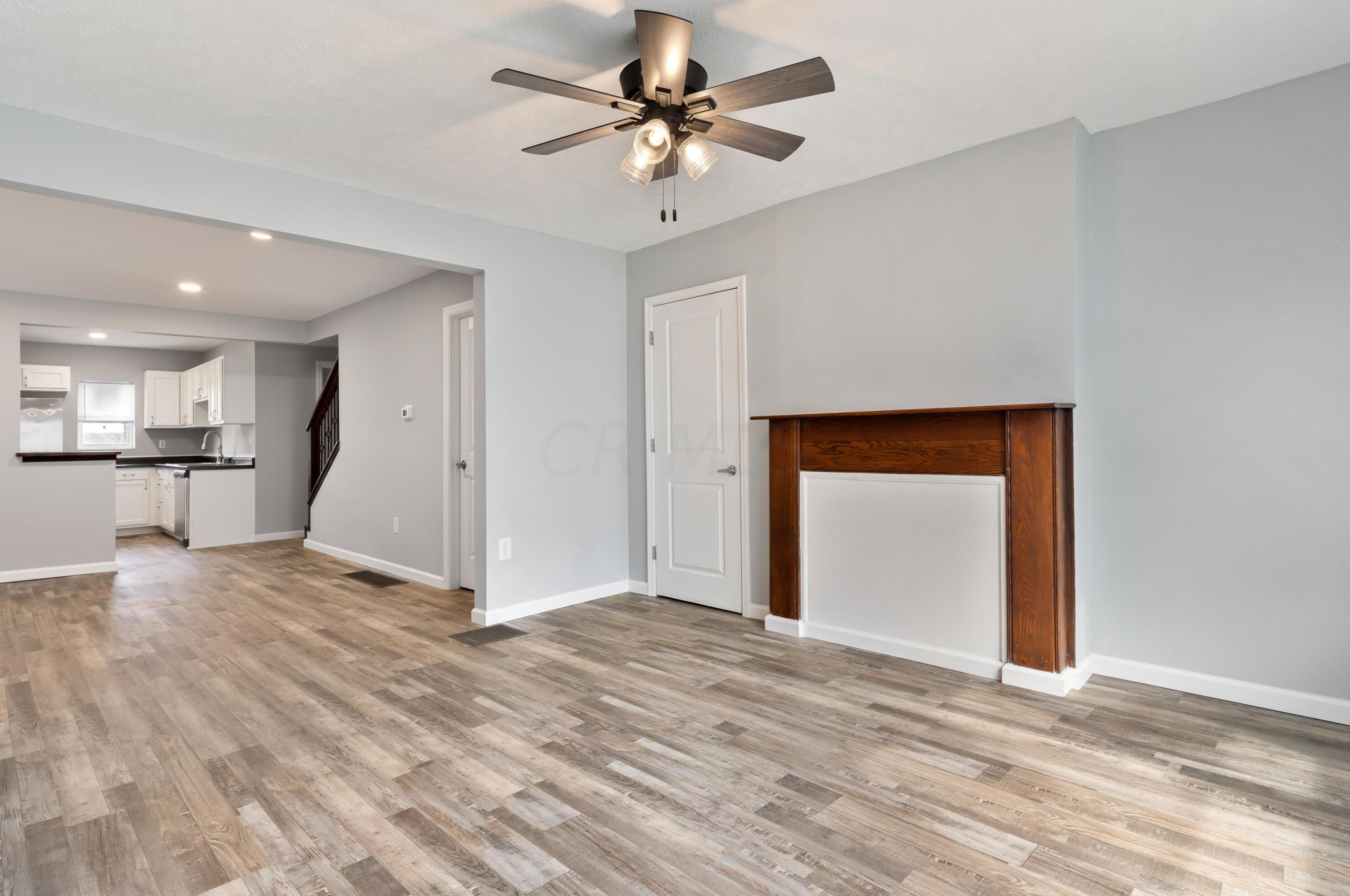 203 Hawkes Ave, Columbus OH  43223-1533 exterior