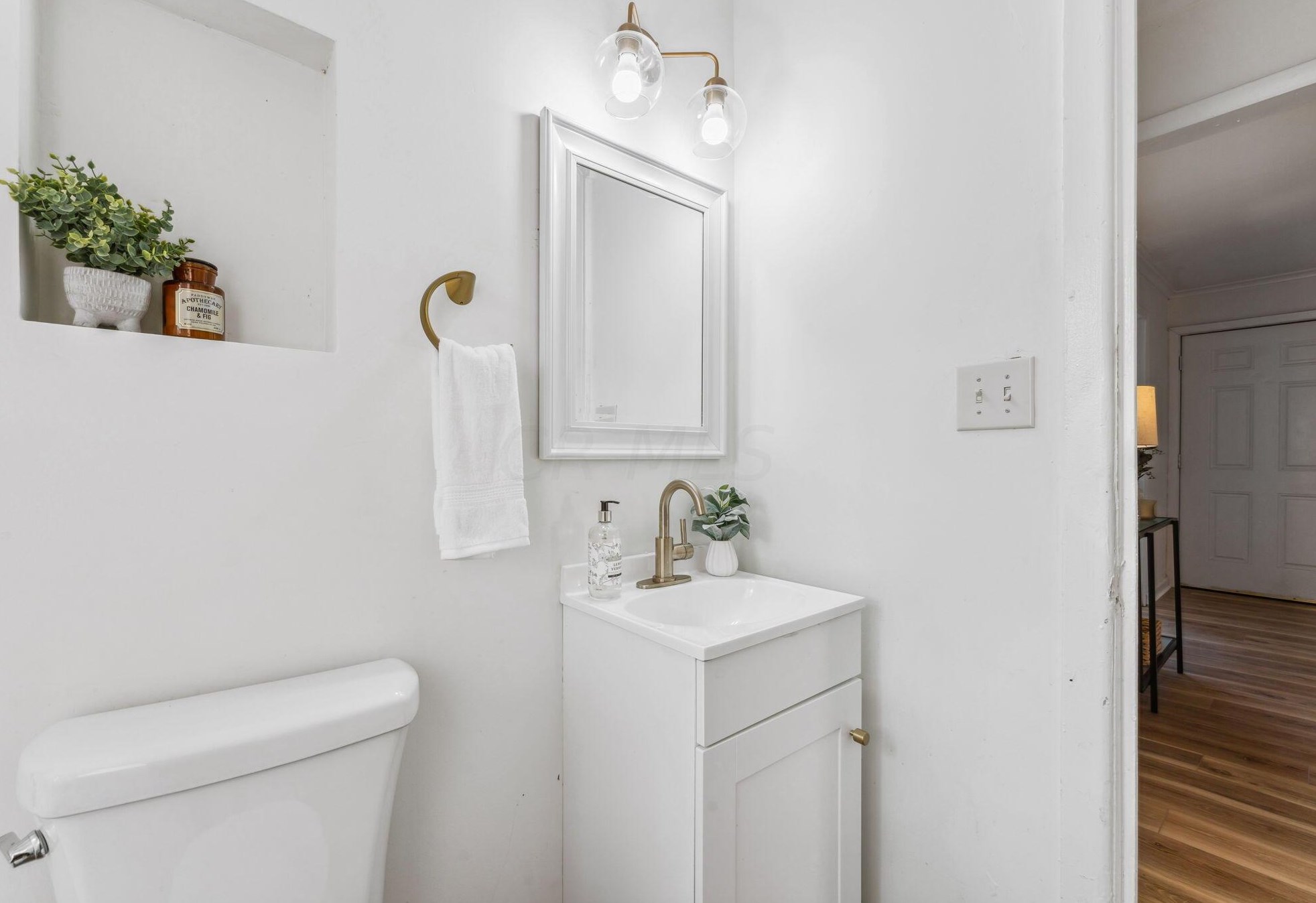 2339 Pontiac St, Columbus OH  43211-2049 exterior