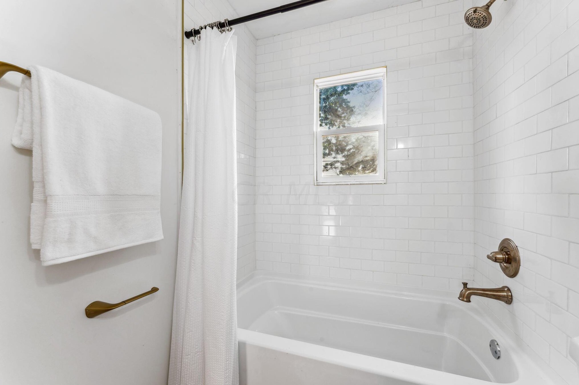 2339 Pontiac St, Columbus OH  43211-2049 exterior