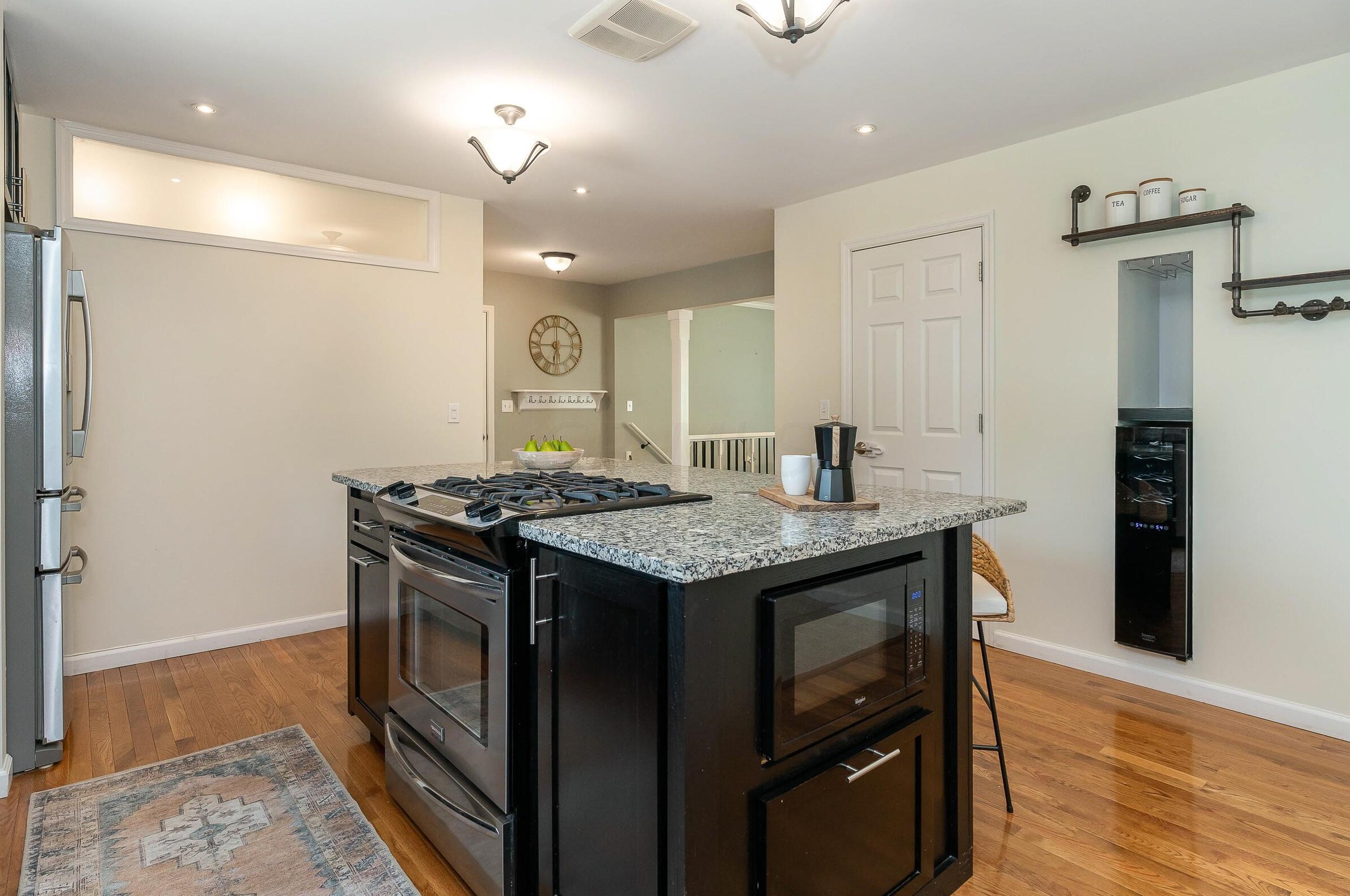 2060 Glenmere Rd, Columbus OH  43220-4808 exterior