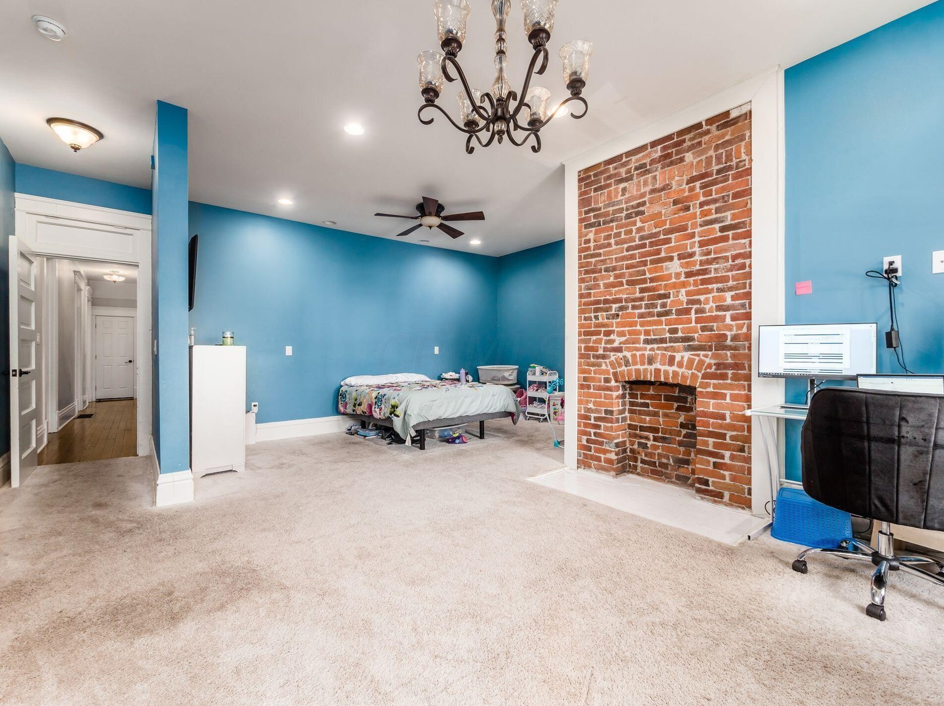 1063 Bryden Rd, Columbus OH 43205-1930 exterior