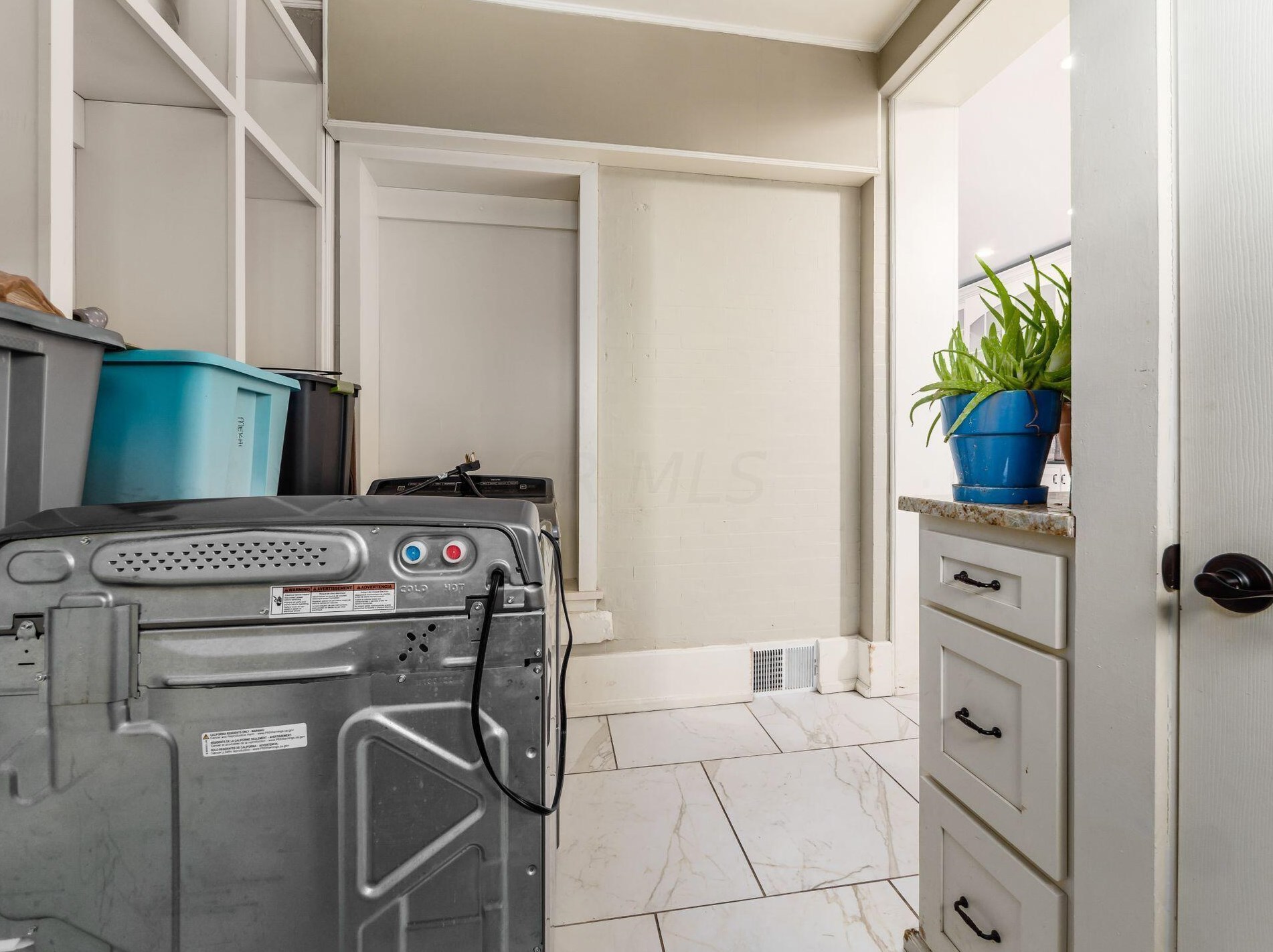 1063 Bryden Rd, Columbus OH 43205-1930 exterior