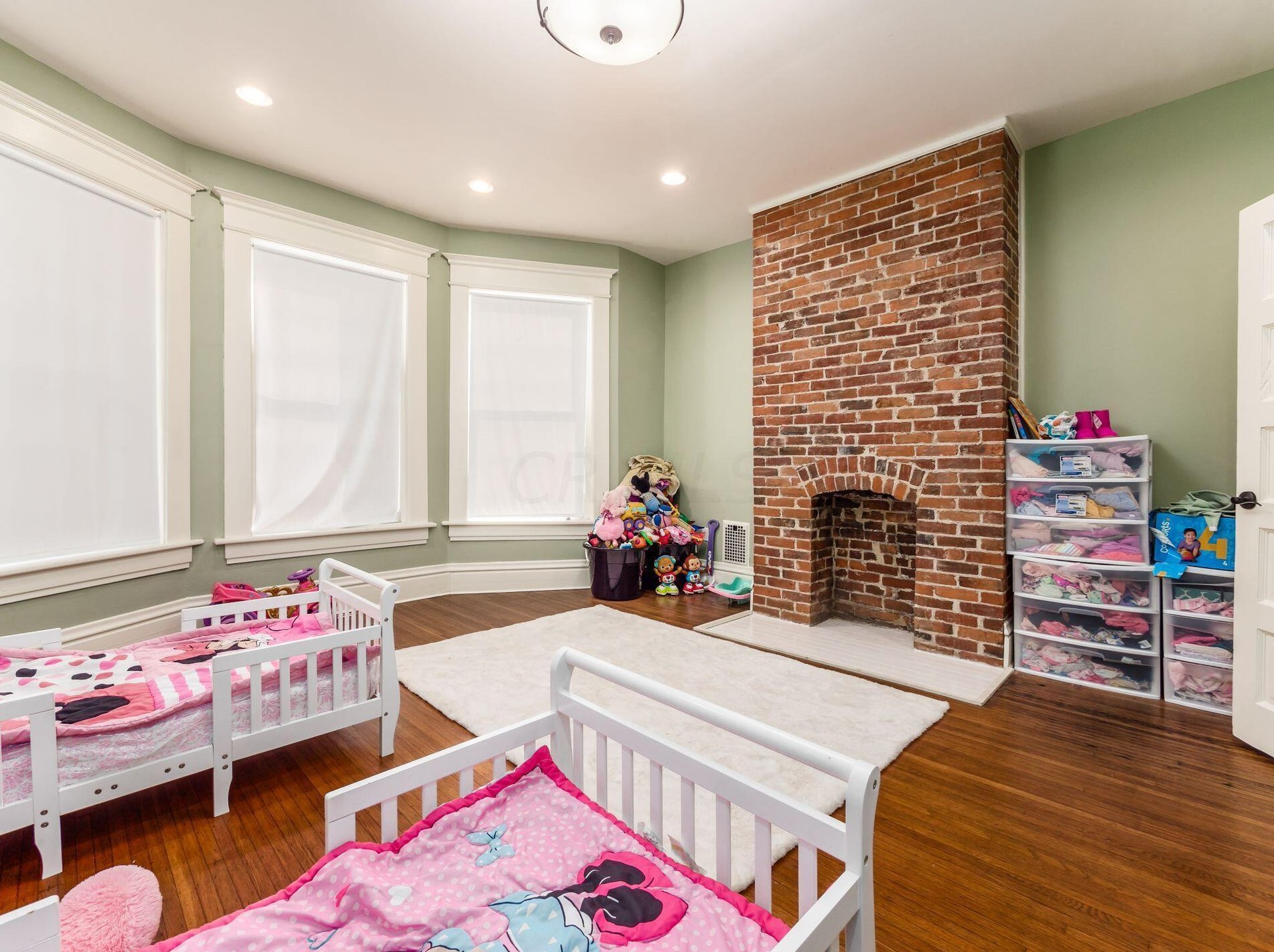 1063 Bryden Rd, Columbus OH 43205-1930 exterior